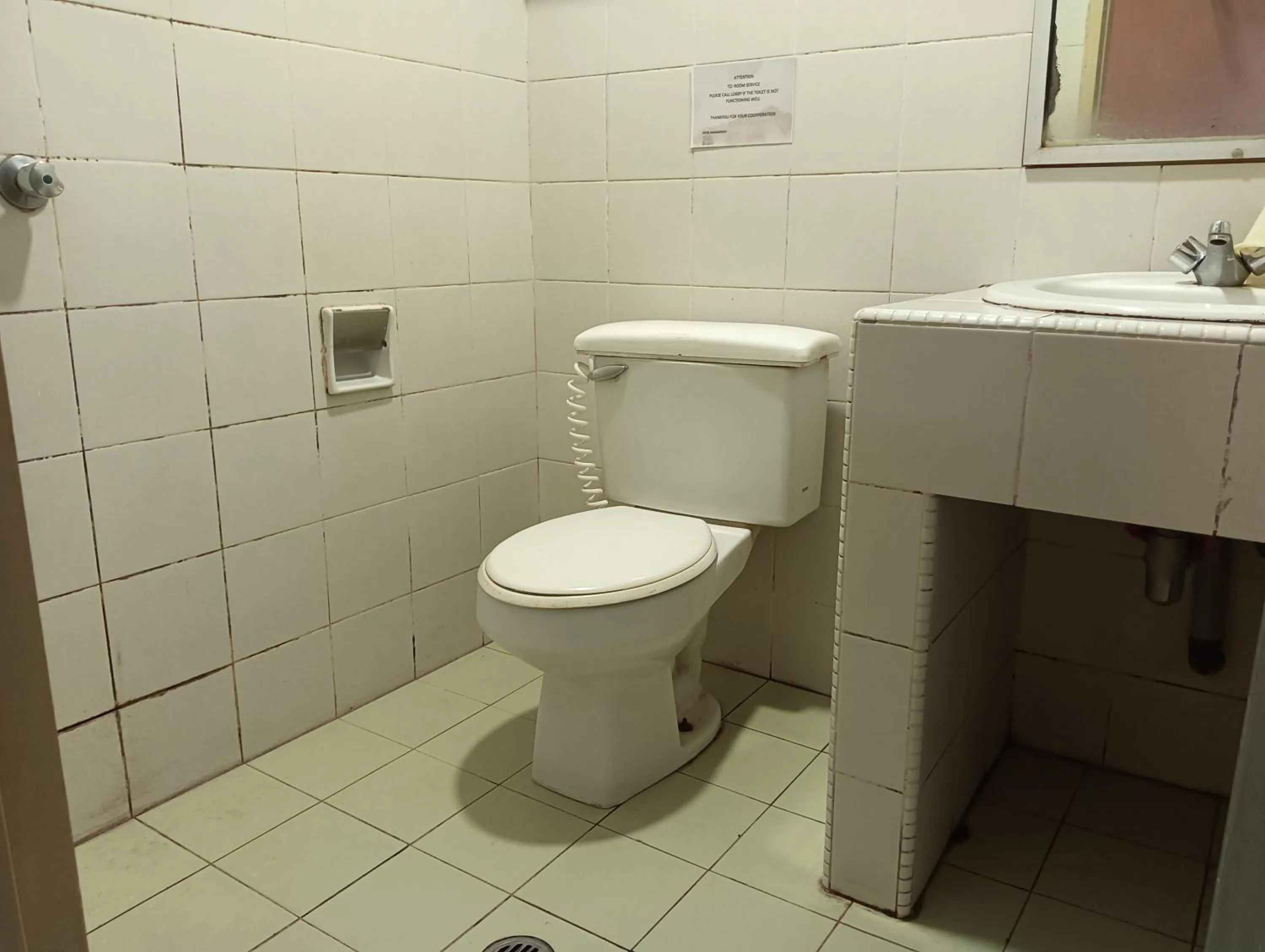 Bathroom in Hotel O Wawasan Inn