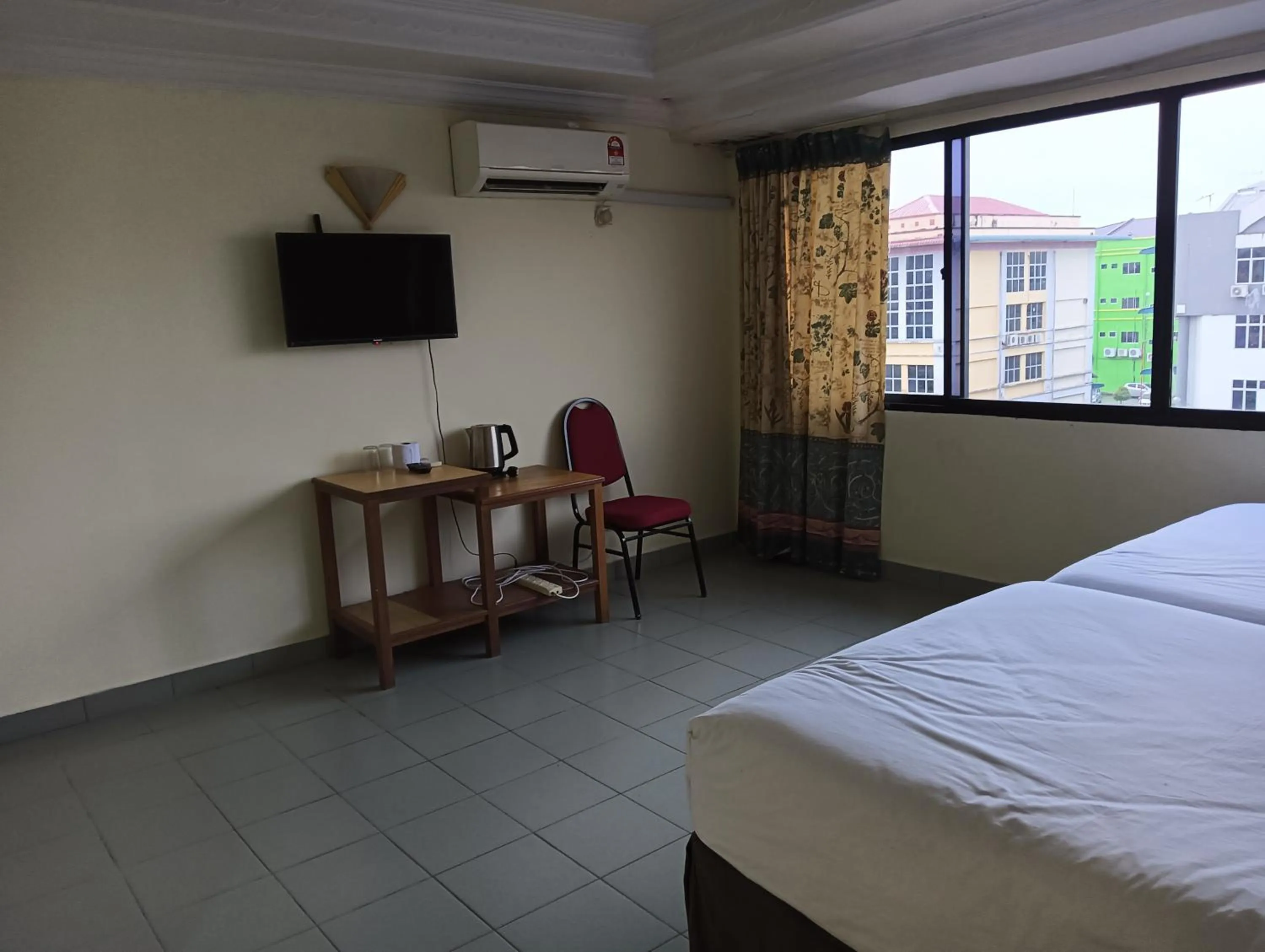 Bedroom, Bed in Hotel O Wawasan Inn