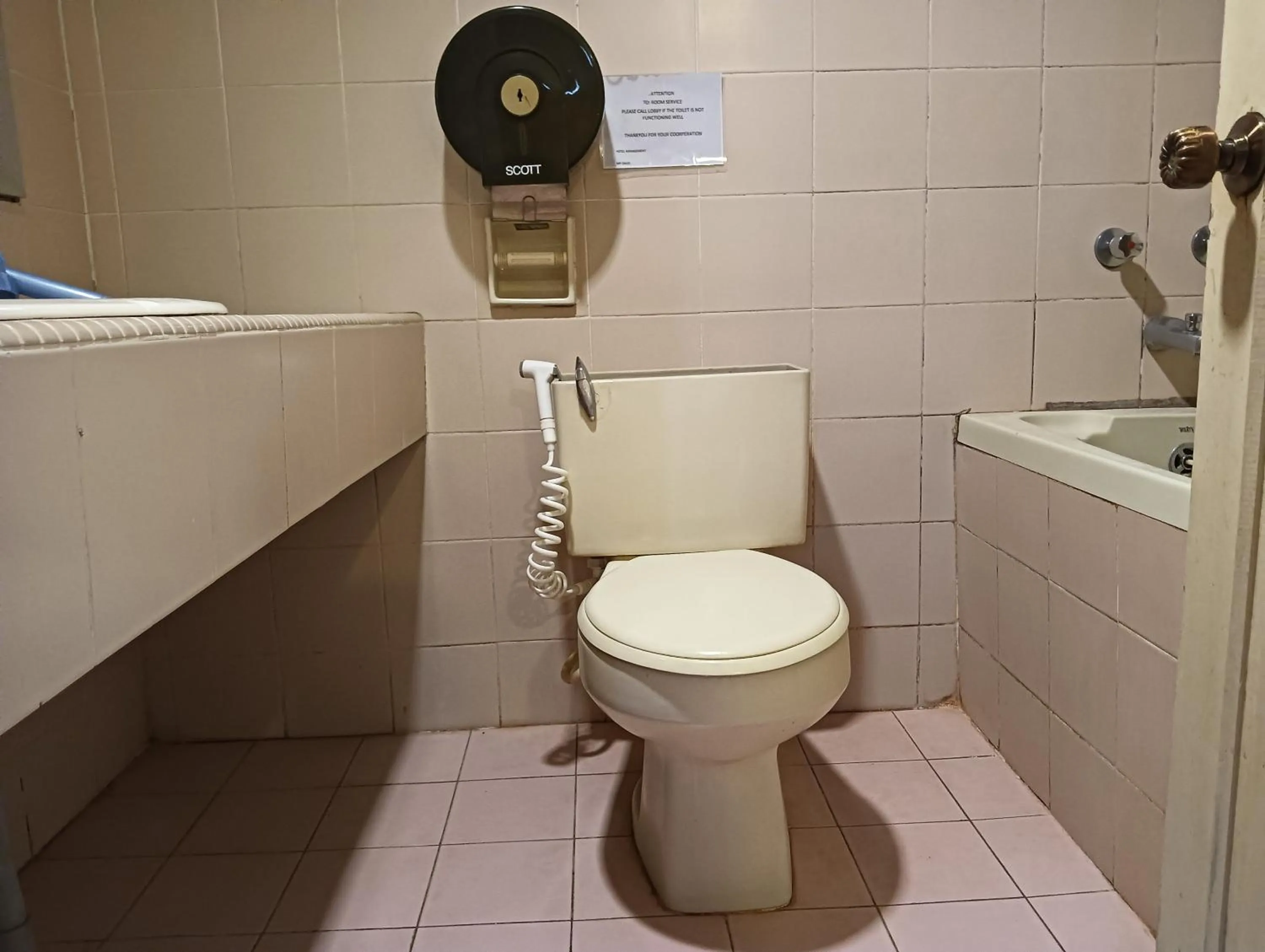 Bathroom in Hotel O Wawasan Inn