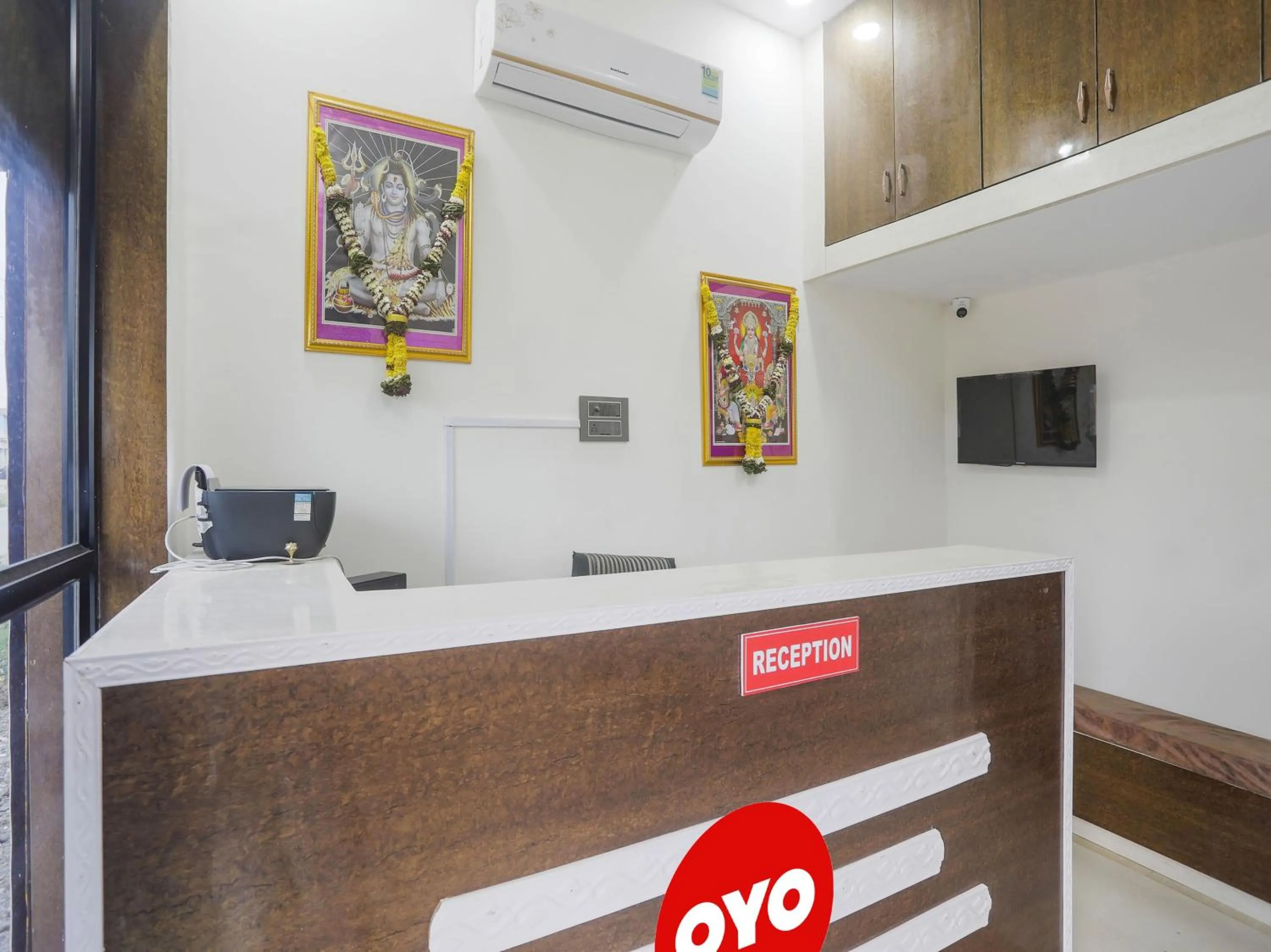 Lobby or reception in Hotel O by OYO RAHUL SERVICE APPARTMENT 2