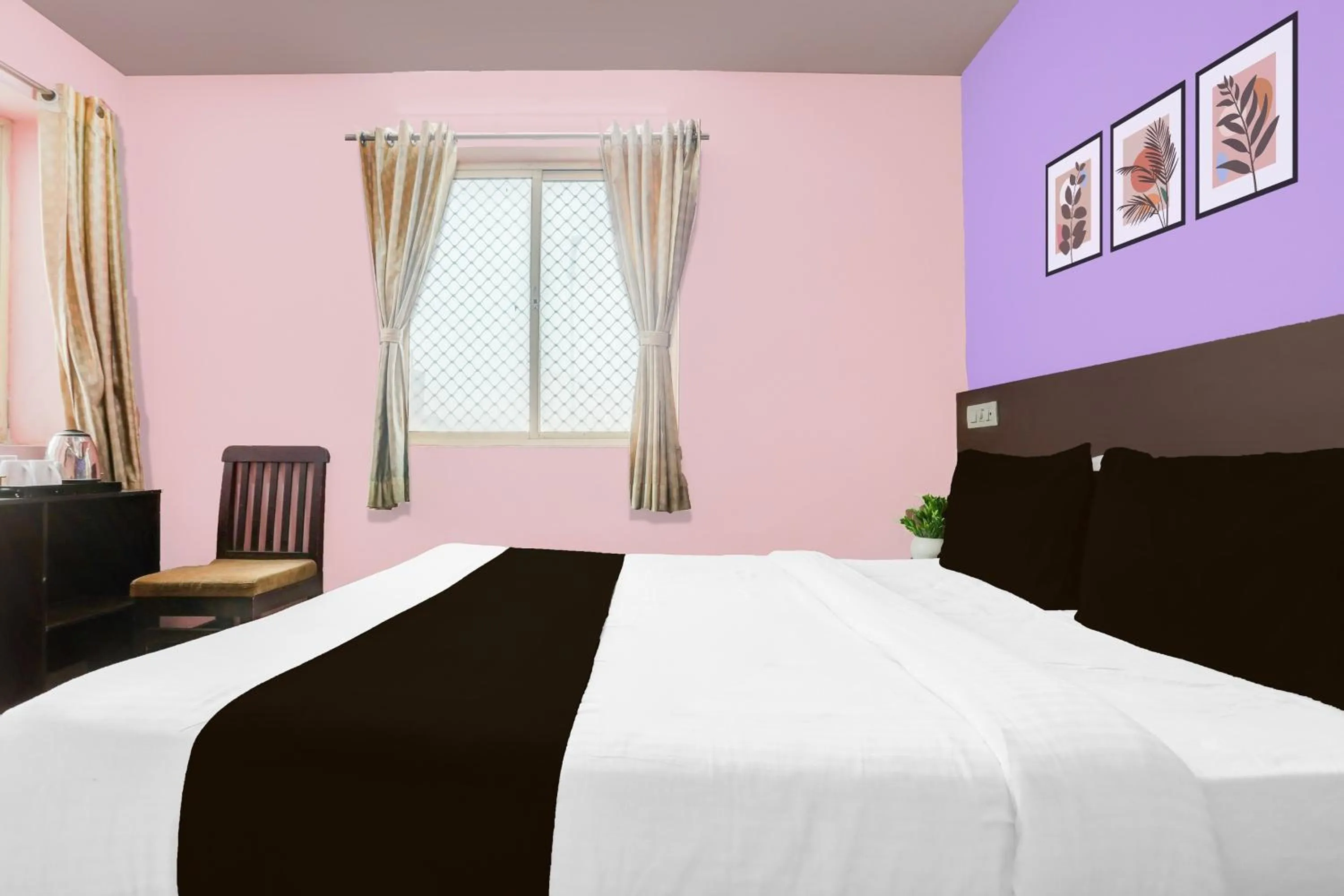 Bedroom, Bed in Super Hotel O Karakambadi Near Alipiri formerly BVN Grand