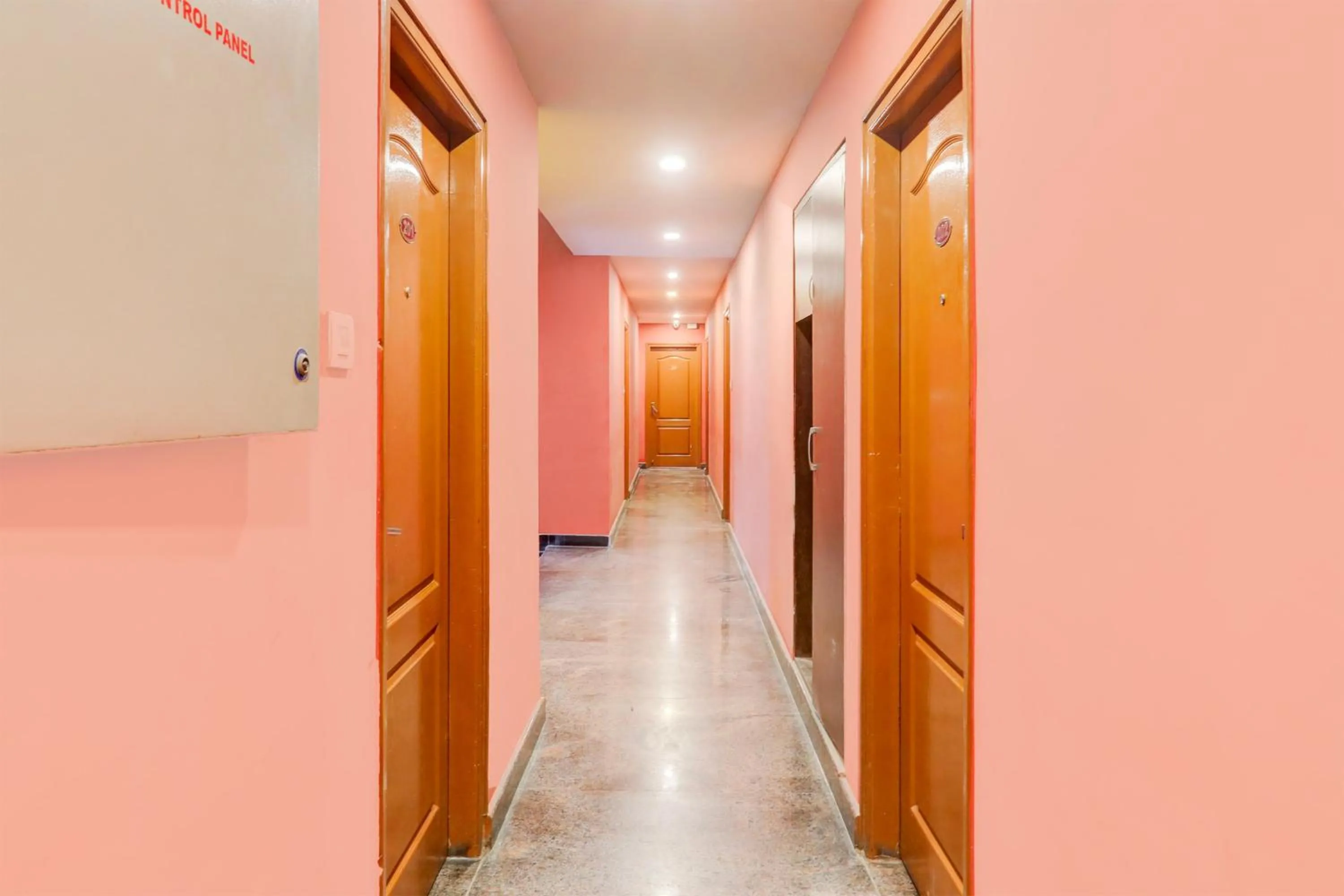 Lobby or reception in Super Hotel O Karakambadi Near Alipiri formerly BVN Grand