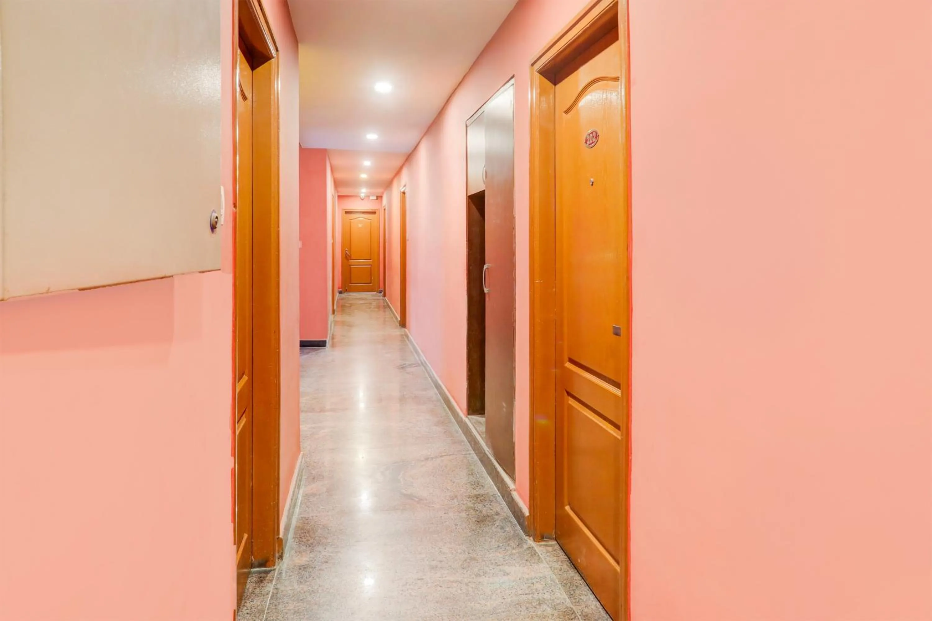 Lobby or reception in Super Hotel O Karakambadi Near Alipiri formerly BVN Grand