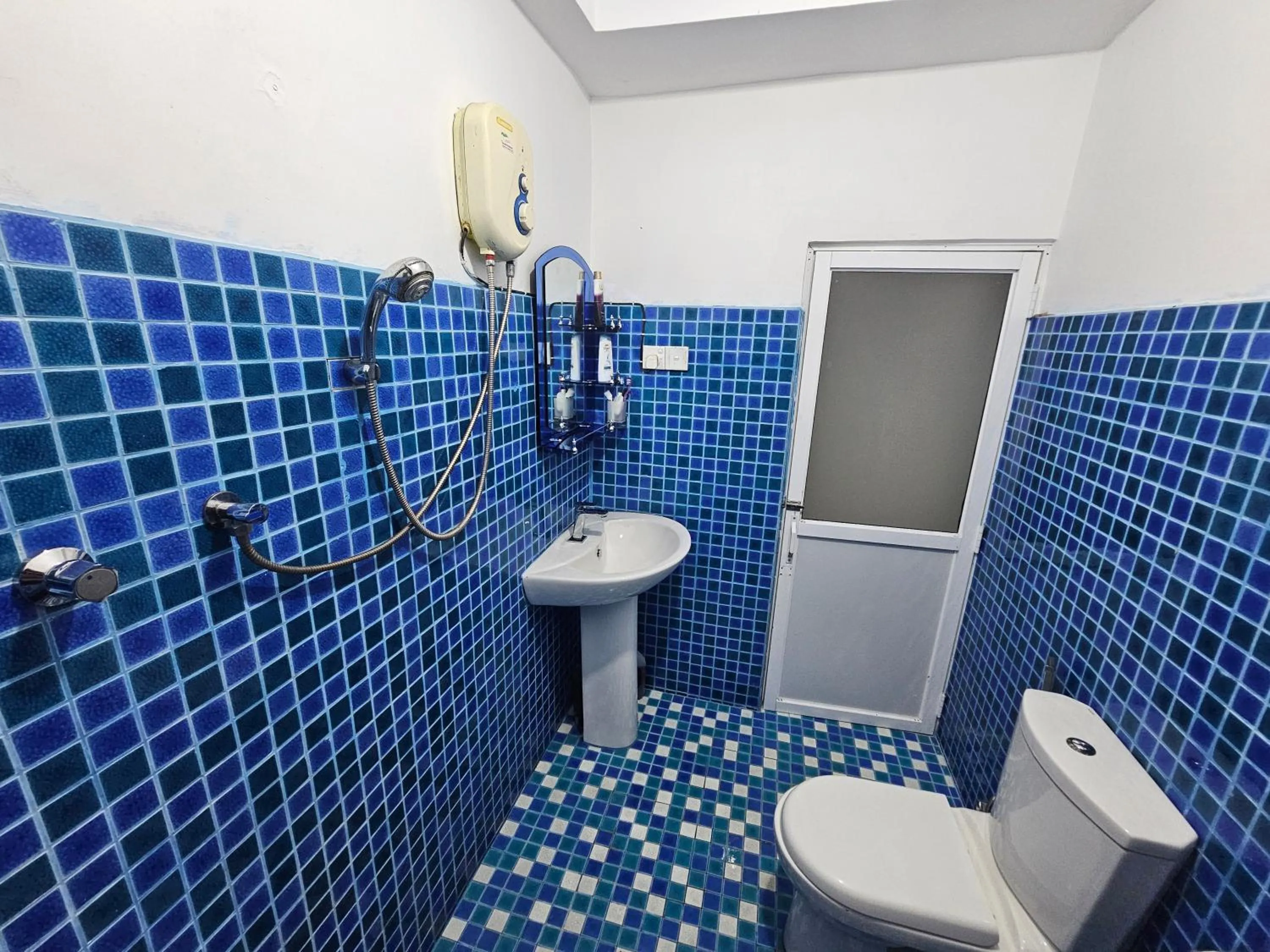 Toilet in Ellakanda Nature Villa