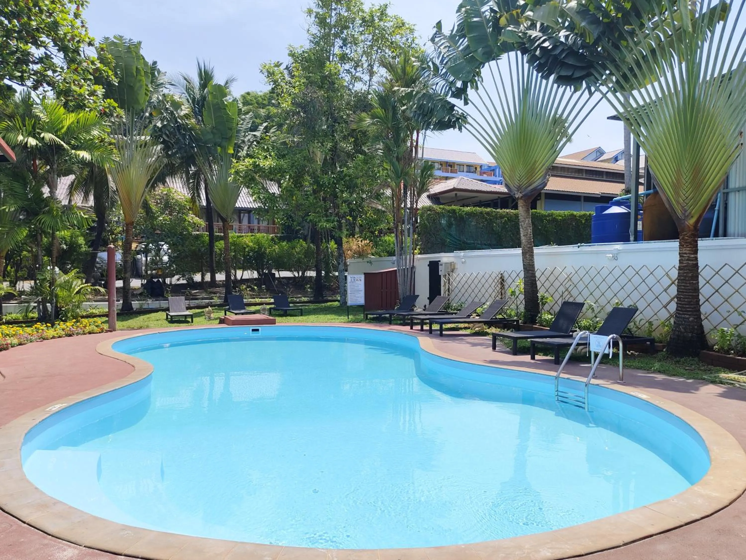 Swimming pool in Touch Sea Boutique Hotel&Bistro