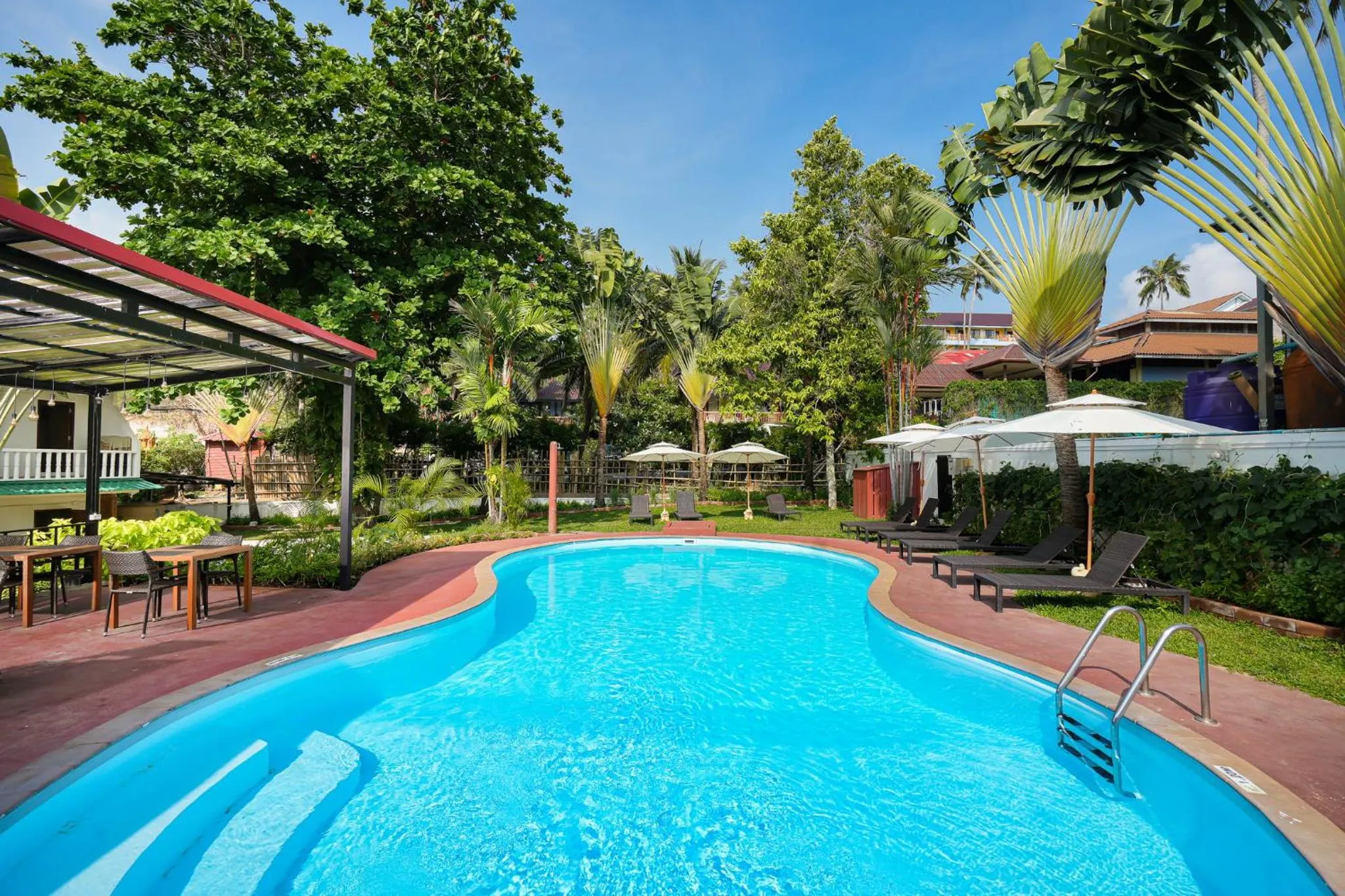 Swimming pool in Touch Sea Boutique Hotel&Bistro