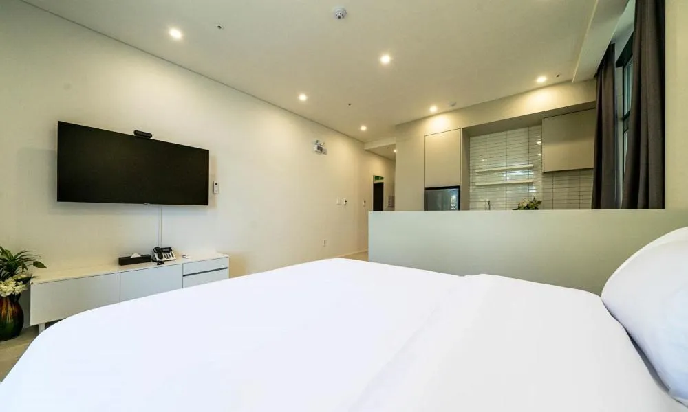 TV and multimedia in Hillsnorkelbeach hotel