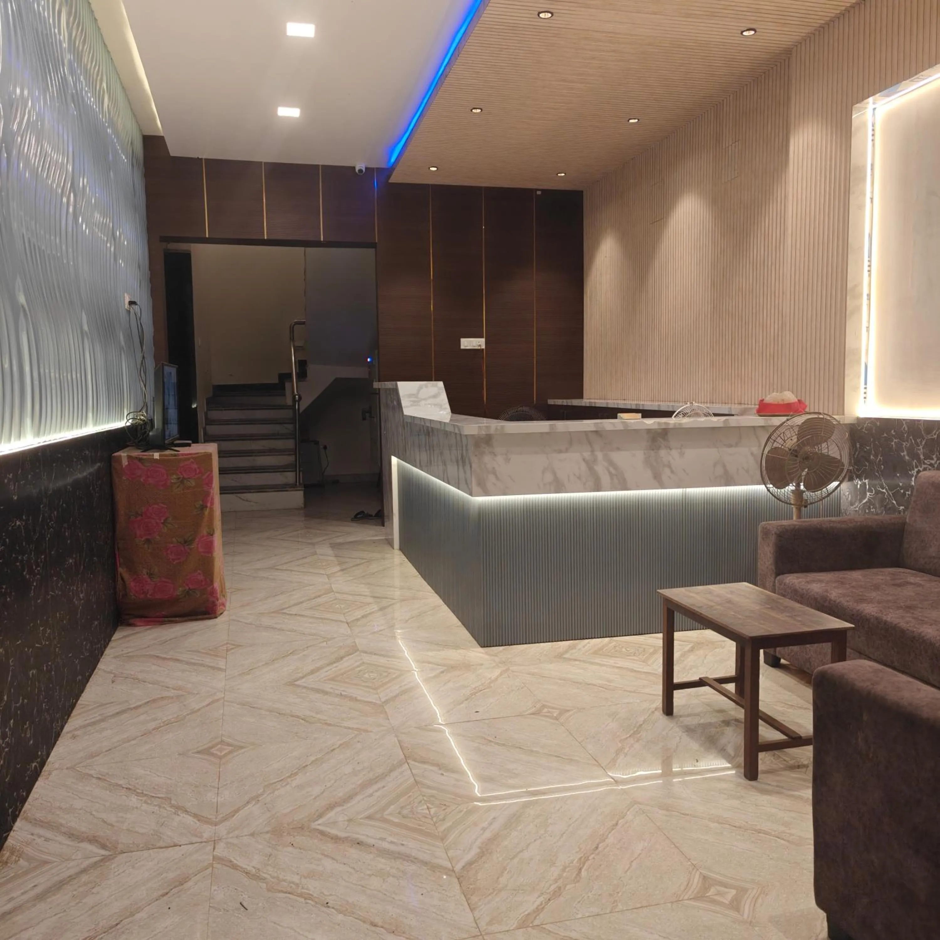 Lobby or reception in Hotel Praj Paradise