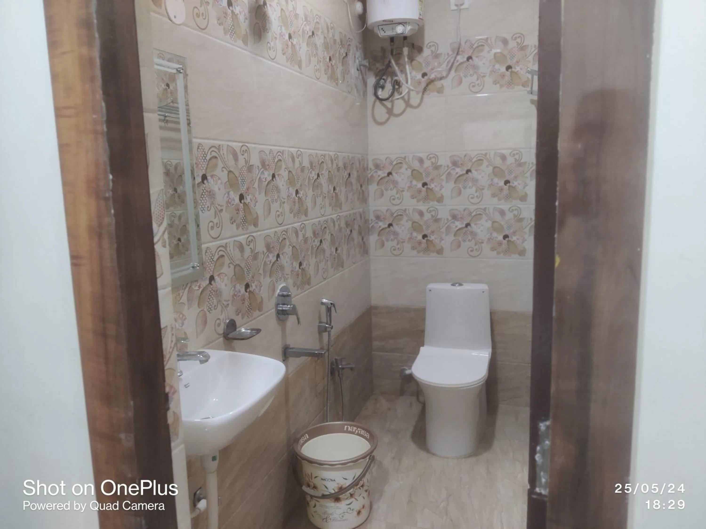 Bathroom in Hotel Praj Paradise