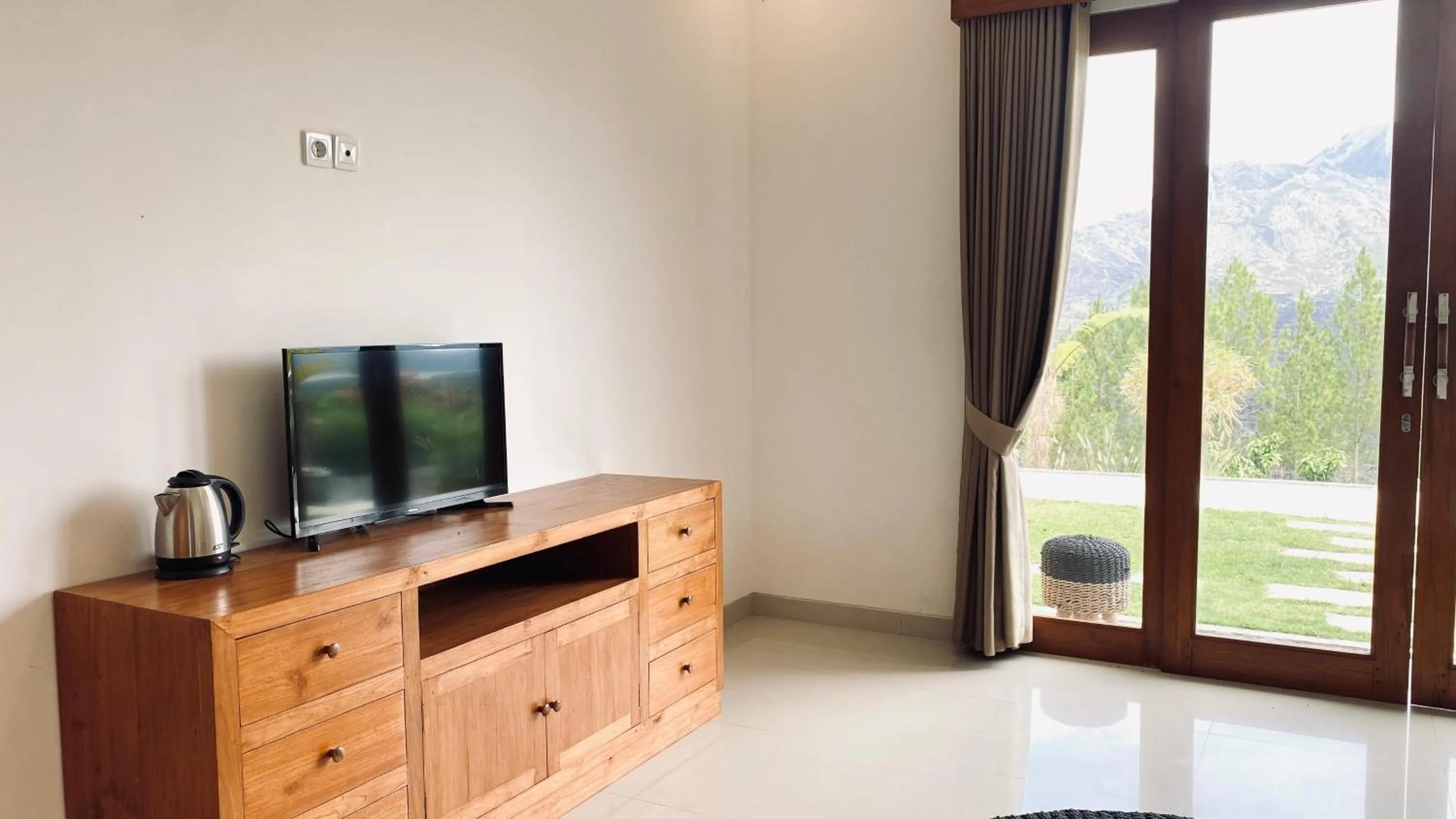 TV and multimedia in Sari Sky Bali