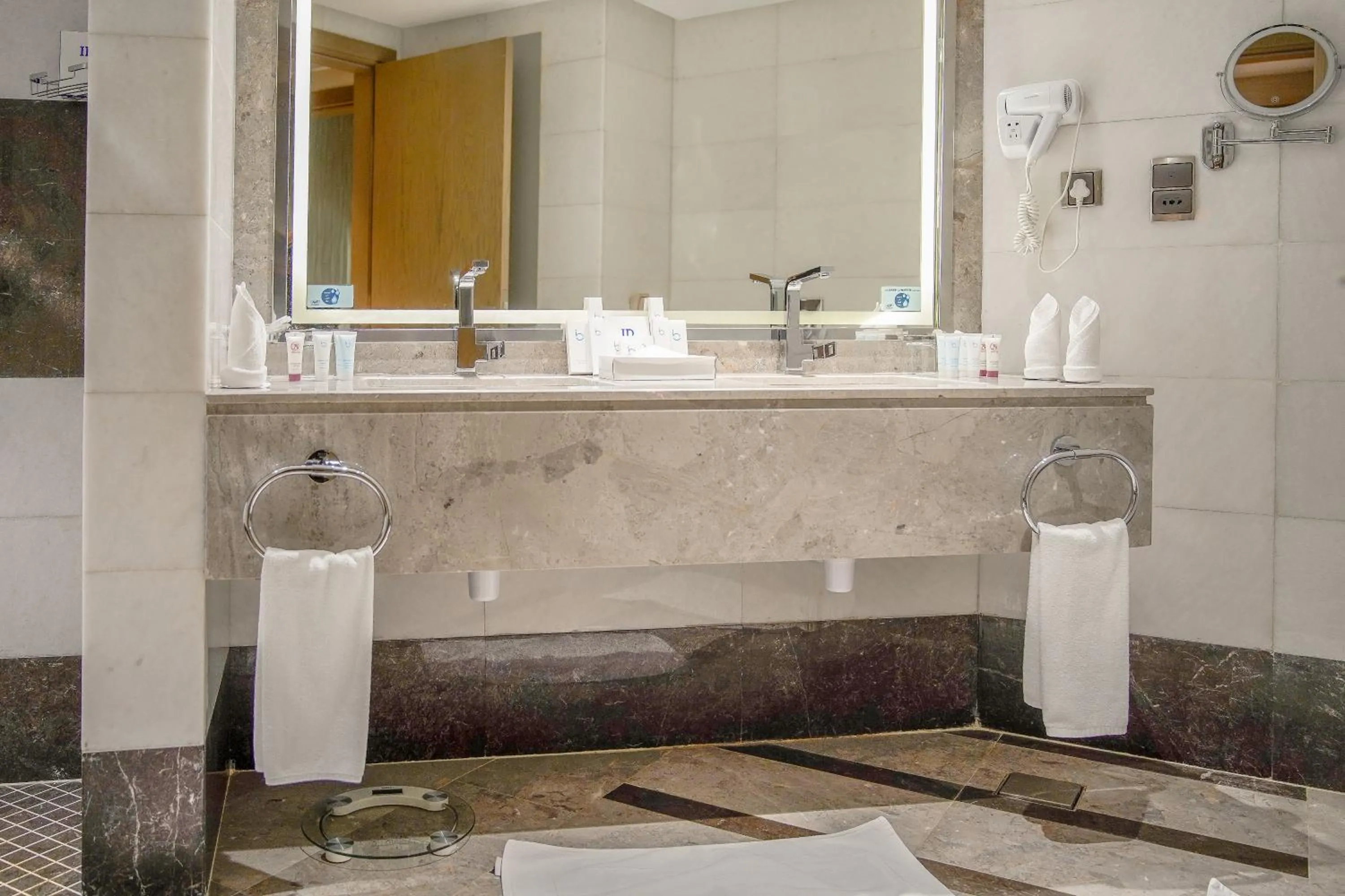 Toilet in View Al Madinah Hotel