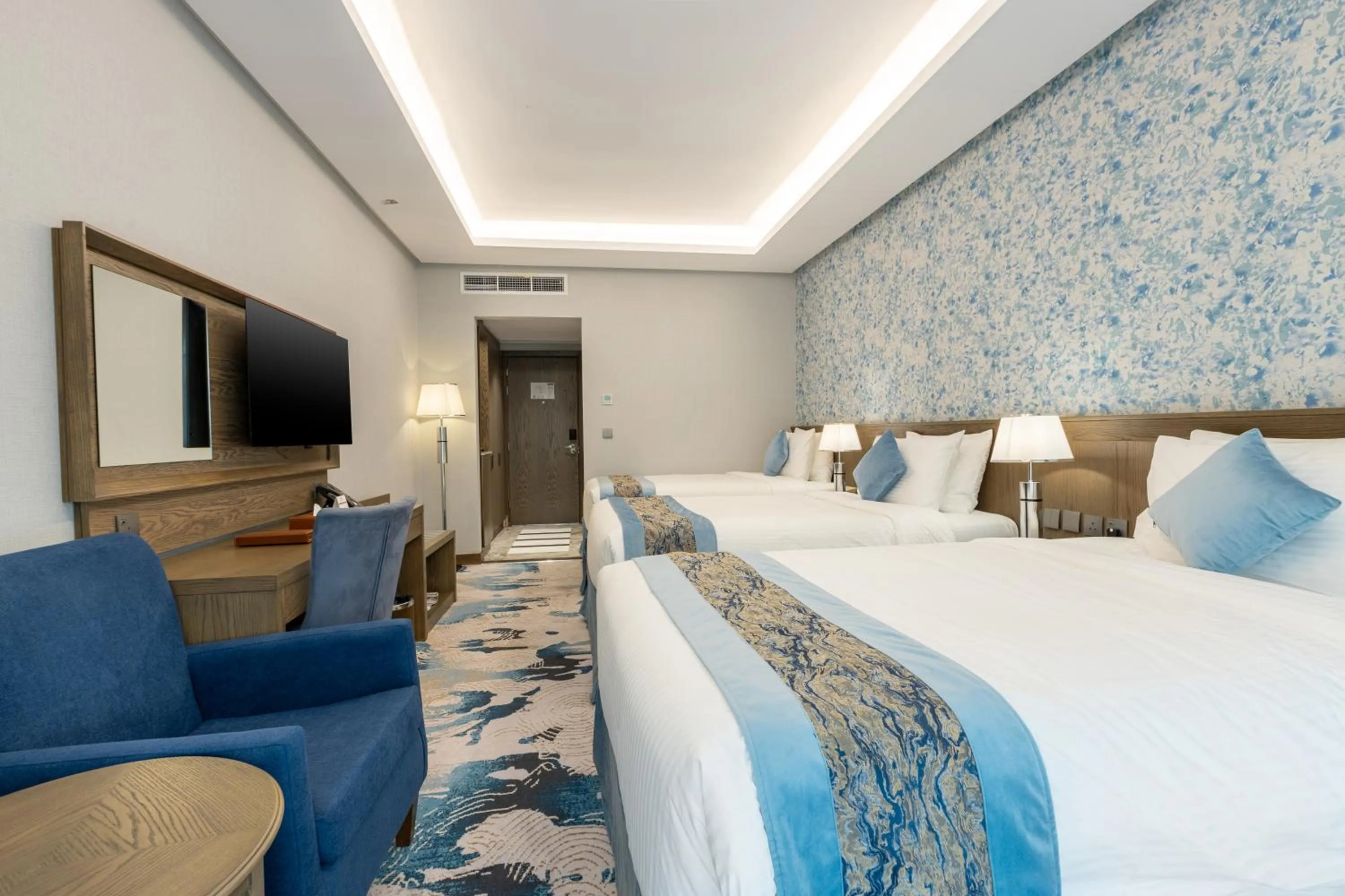 Photo of the whole room, Bed in View Al Madinah Hotel