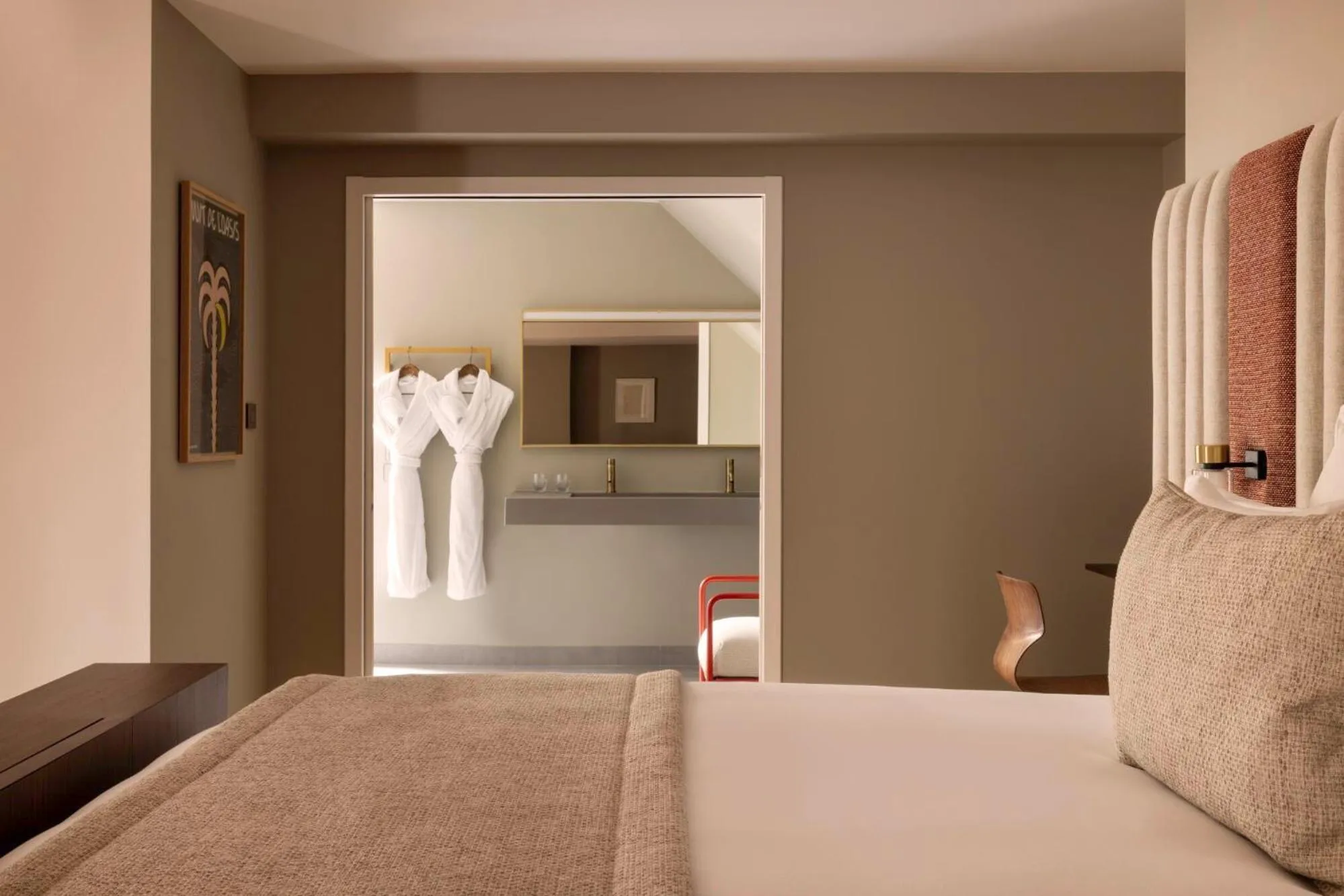 Bedroom, Bed in Hôtel Pilgrim