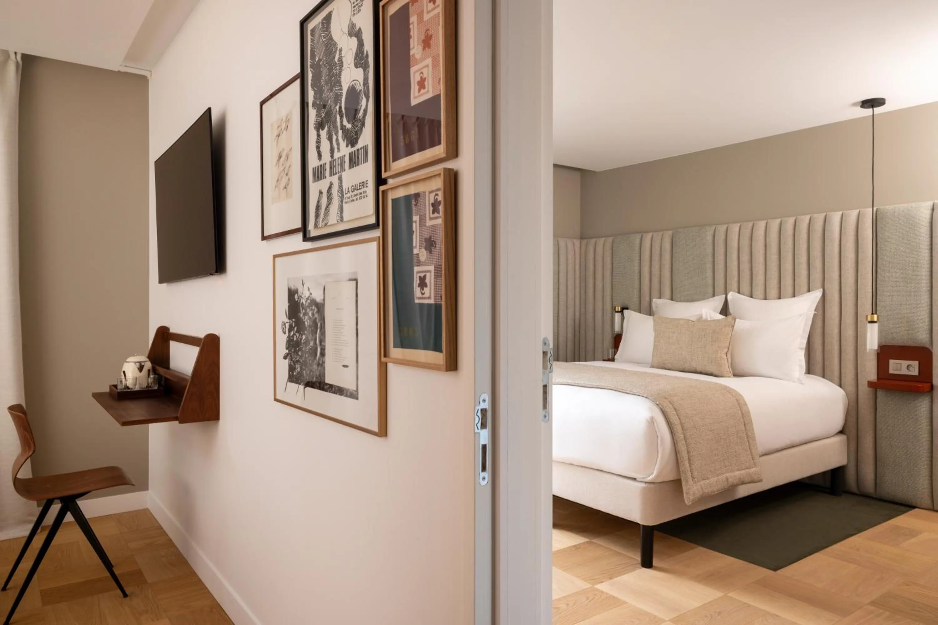 Decorative detail, Bed in Hôtel Pilgrim