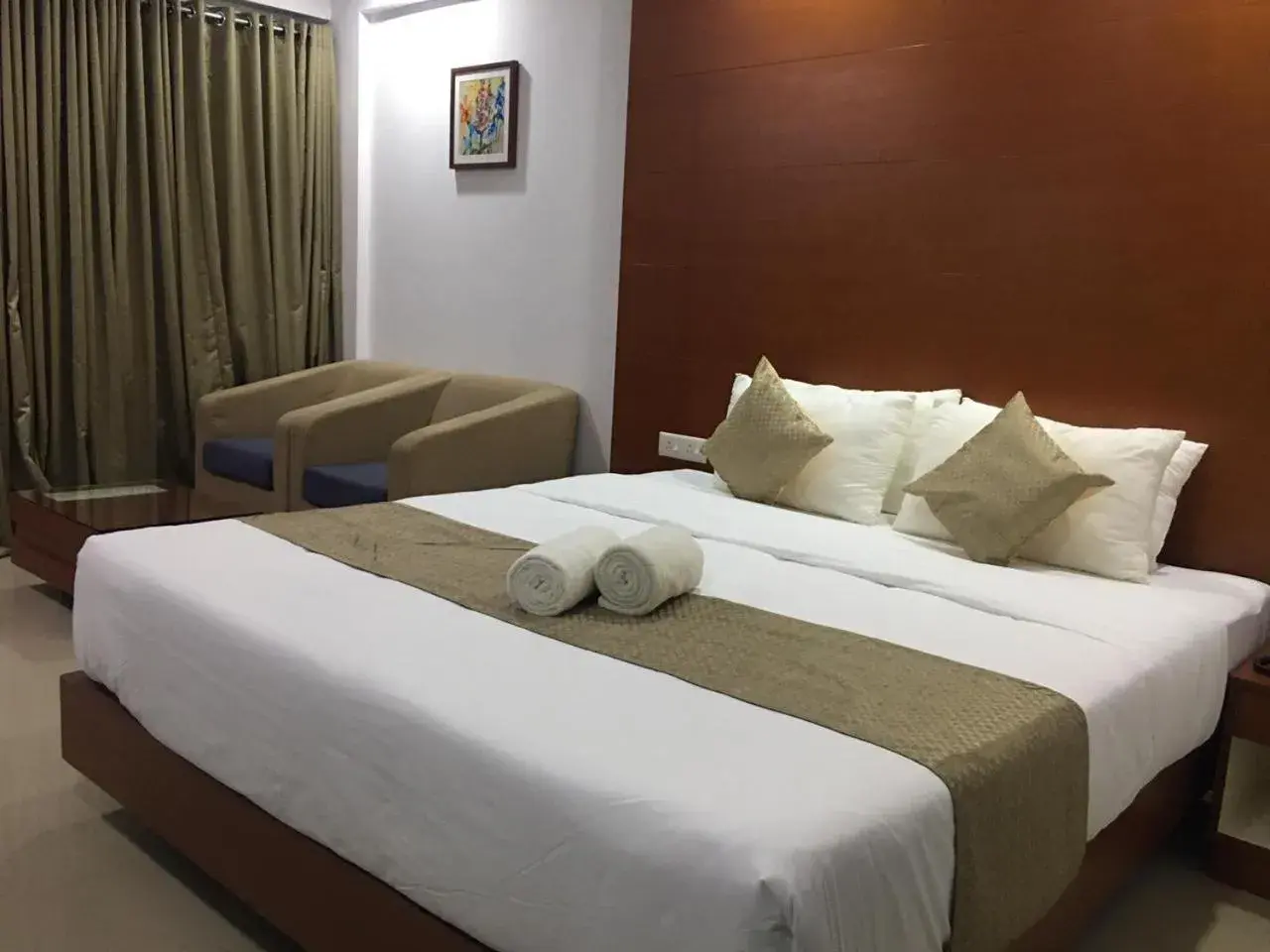 Deluxe King Room in Nakshatra Emerald Deluxe King Room in Nakshatra Emerald