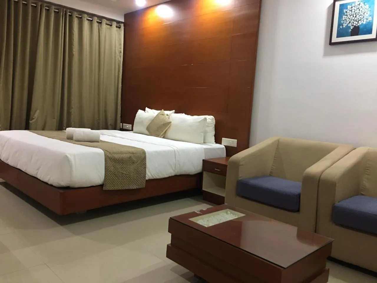 Bedroom in Nakshatra Emerald