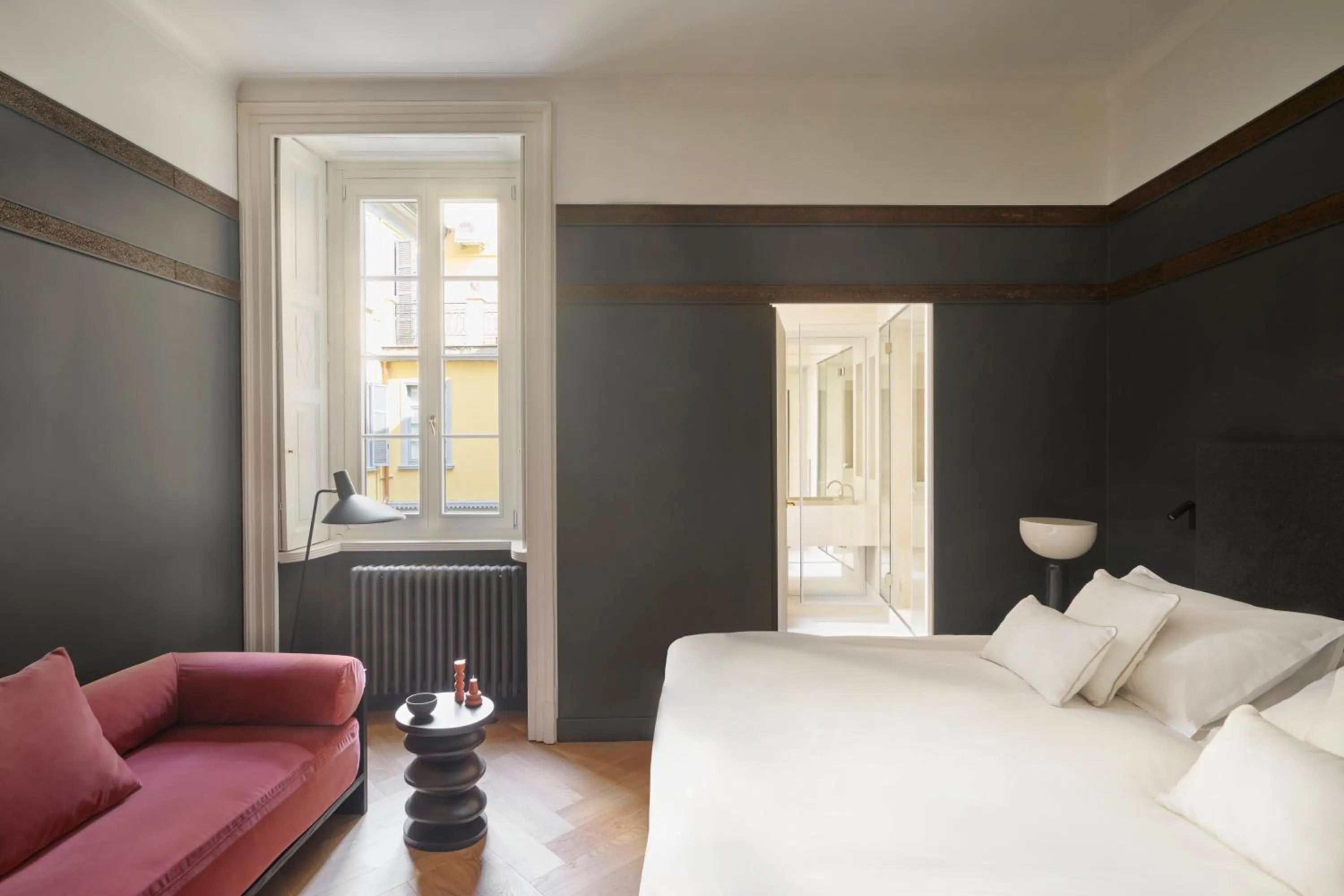 Bed in Crossing Manzoni