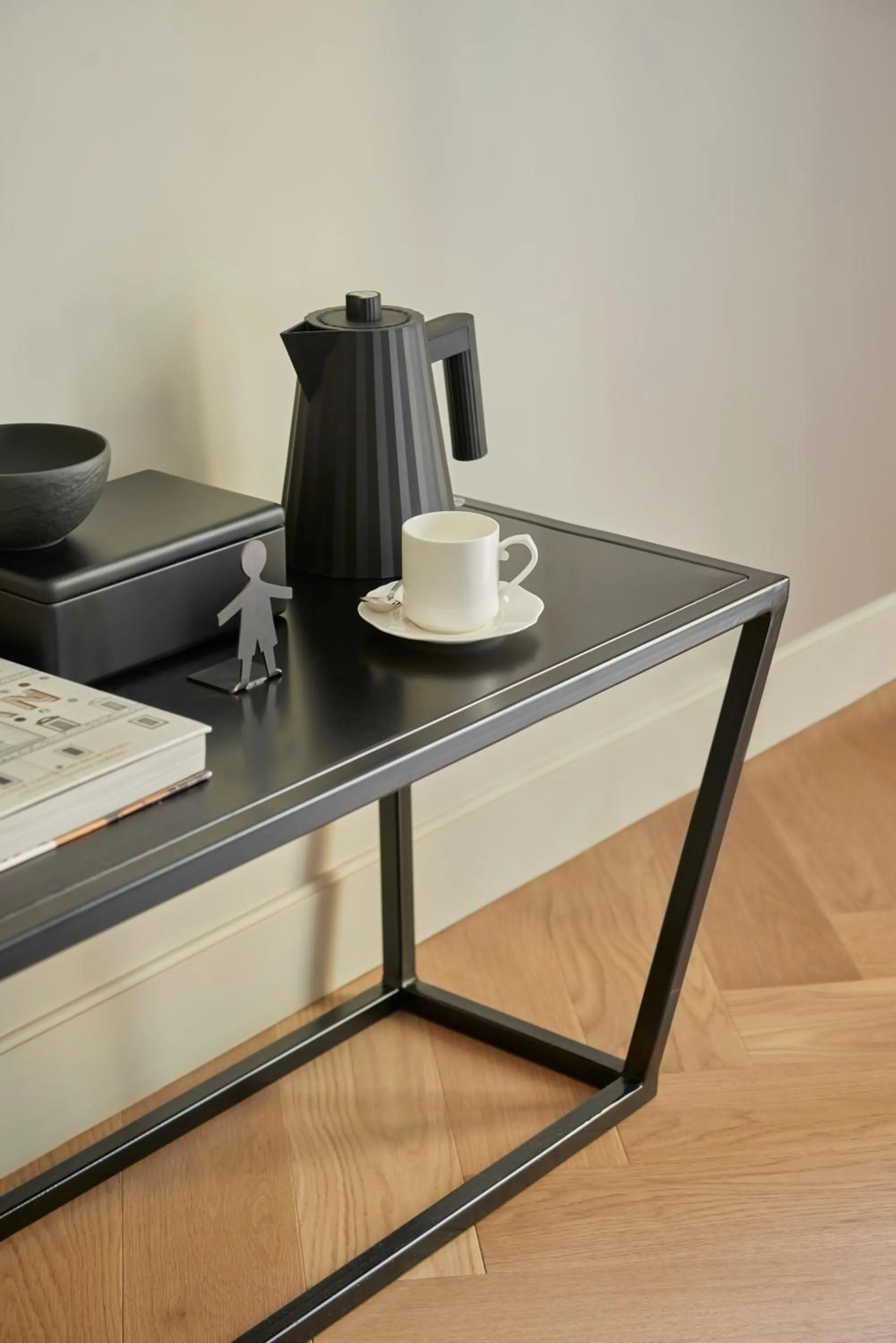 Coffee/tea facilities in Crossing Manzoni