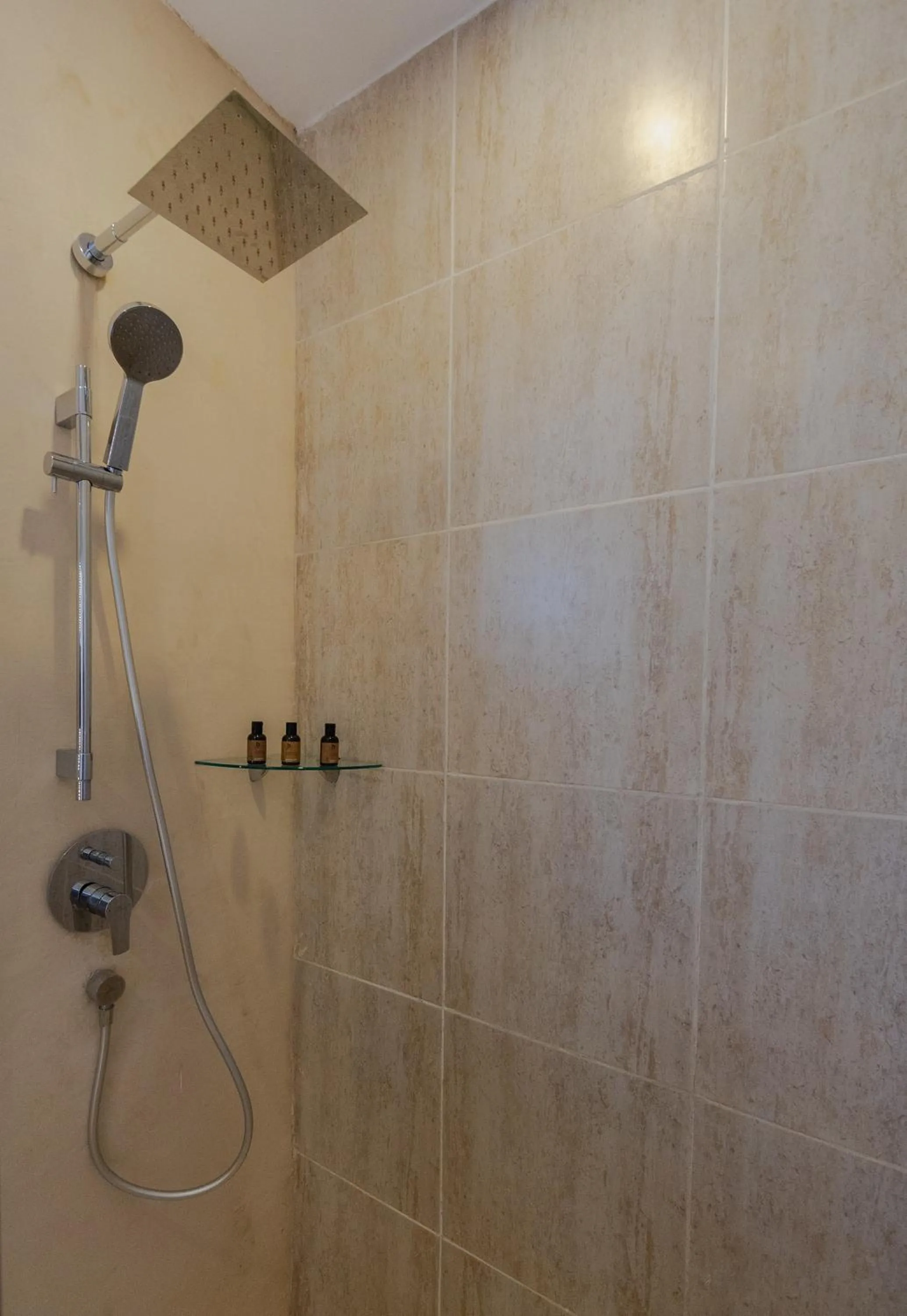 Shower in VR CLUB Tulum Riviera