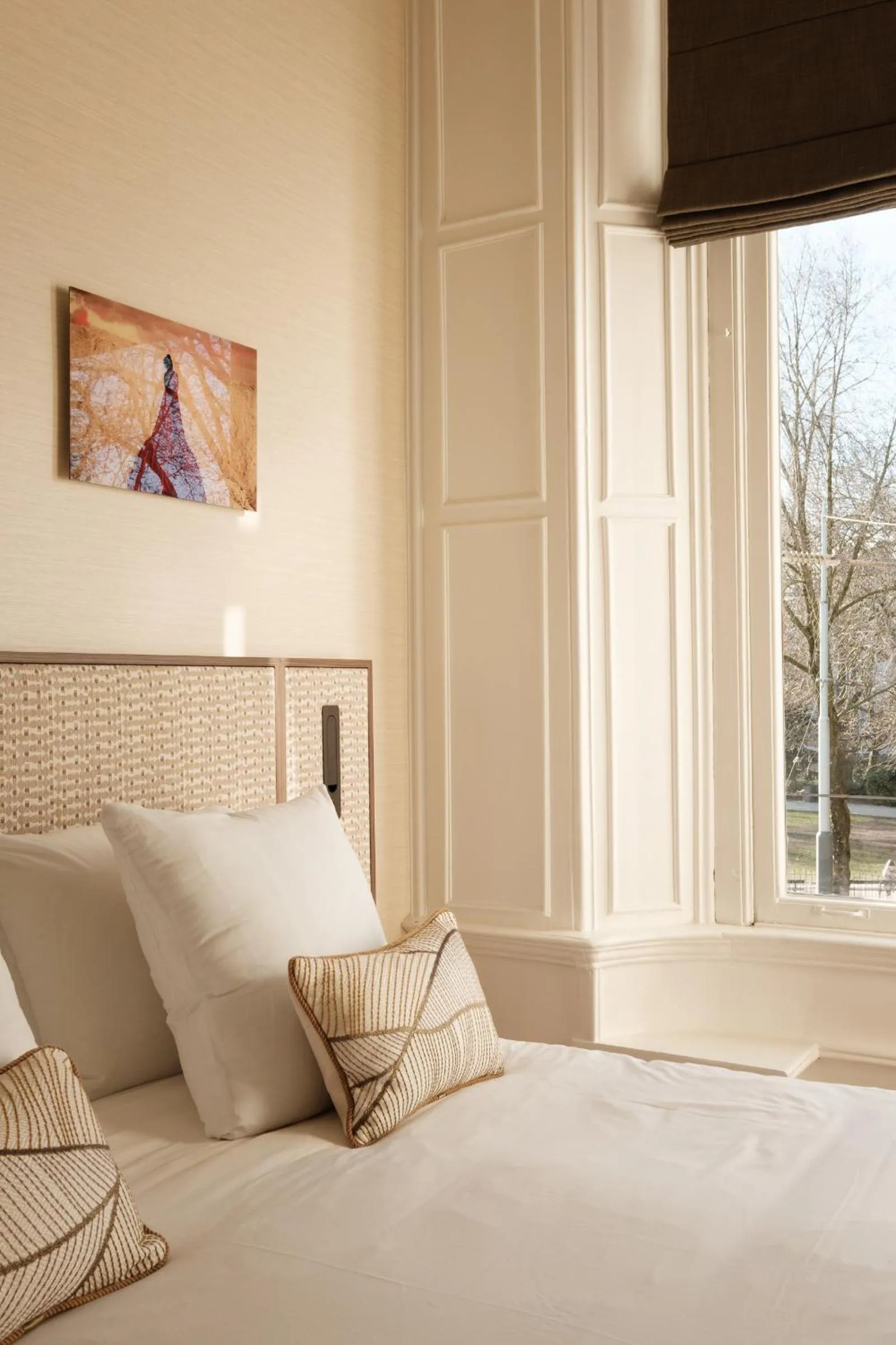 Bed in Parklane Hotel