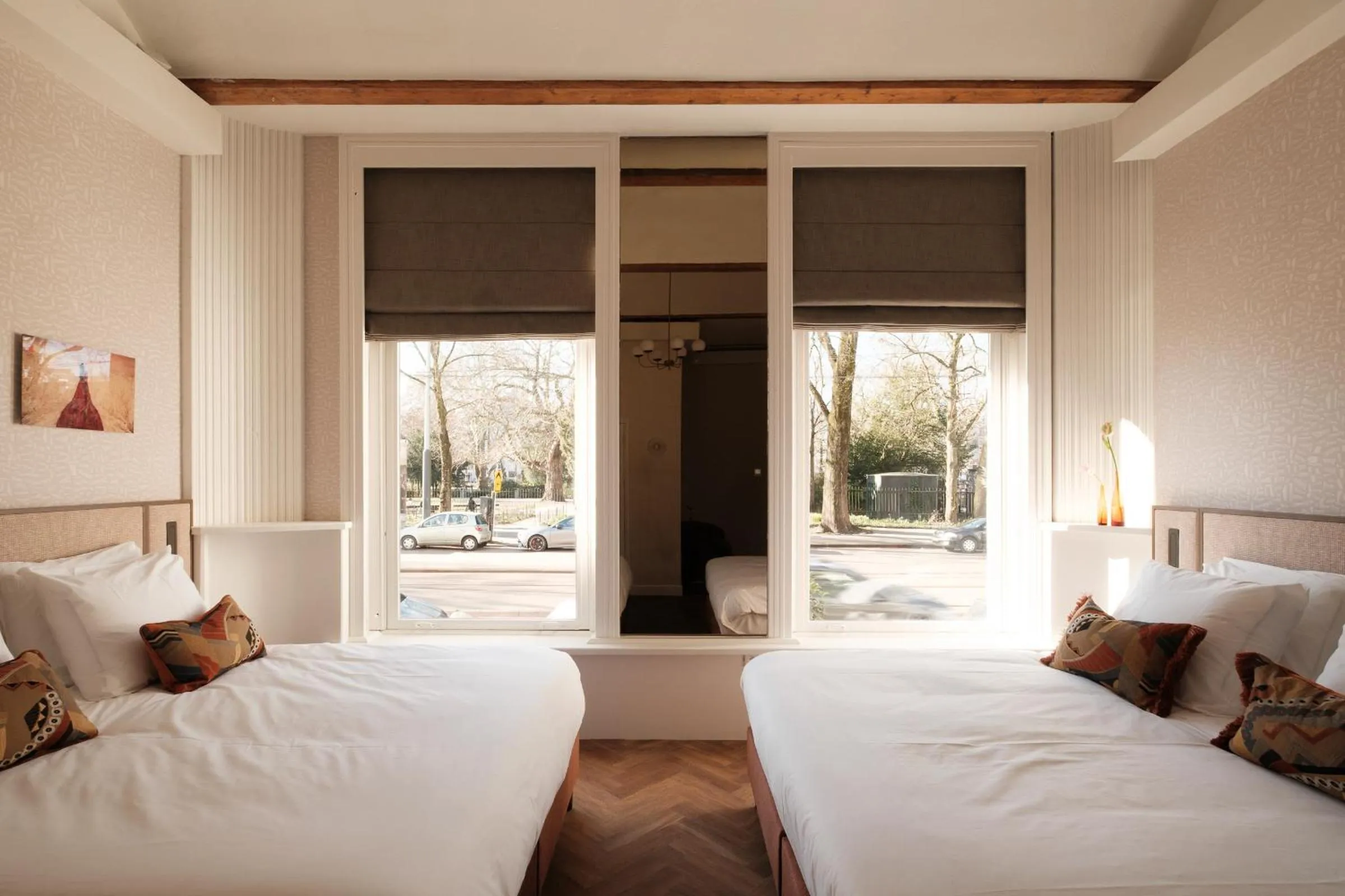 Bed in Parklane Hotel