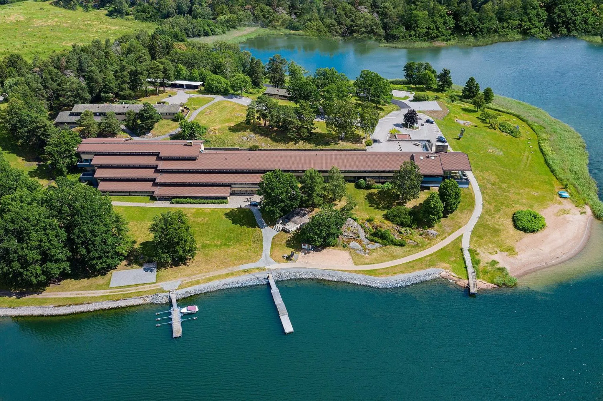Natural landscape in Skåvsjöholm, hotell & konferens