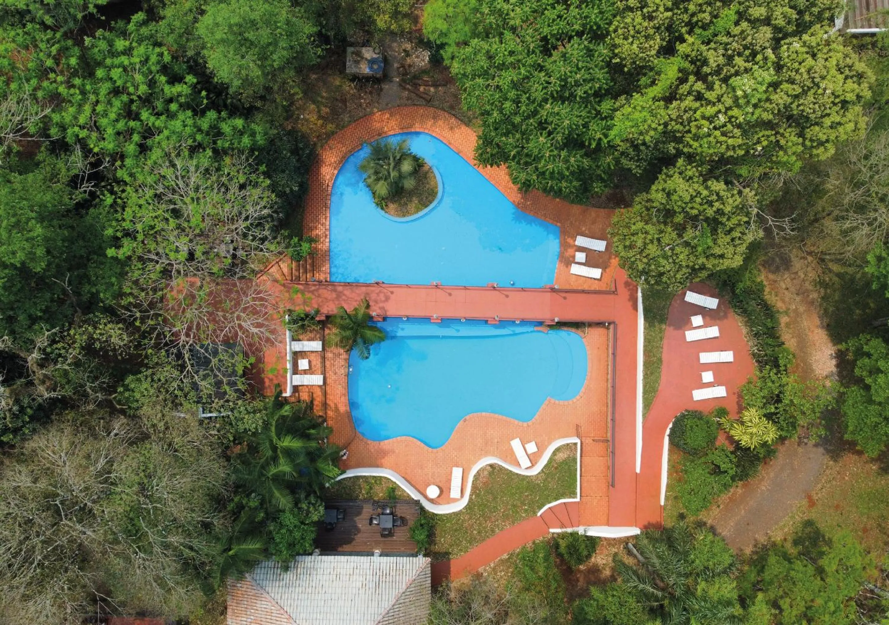 Spring in El Leñador by DOT Cabana