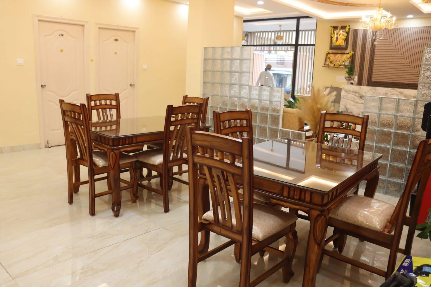 Dining area in Otel Feel Comfort