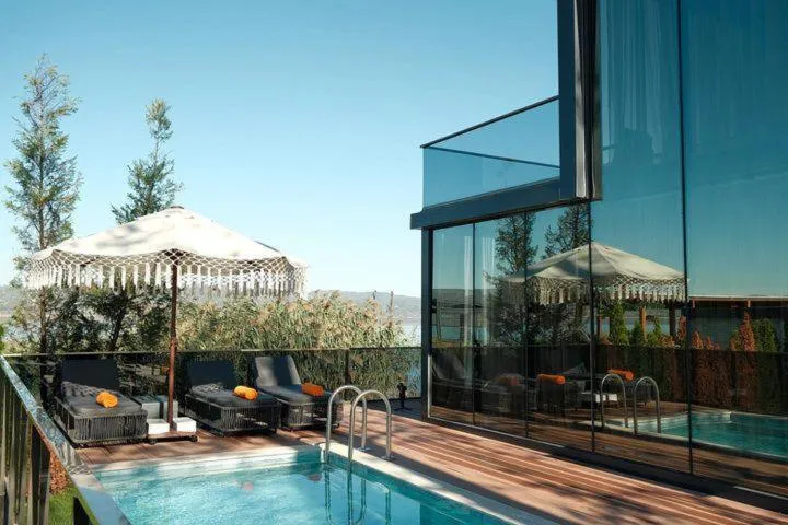 Day in Velour Hotel Spa Restaurant