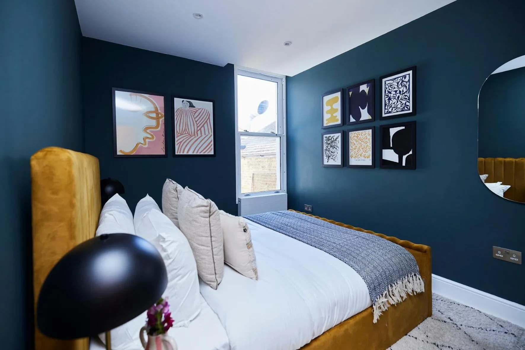 Bedroom in The Wandsworth Haven - Bright 2BDR Flat