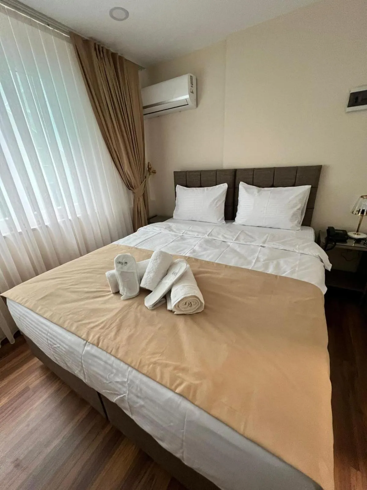 Bed in Taksim Nacre 360 Suit