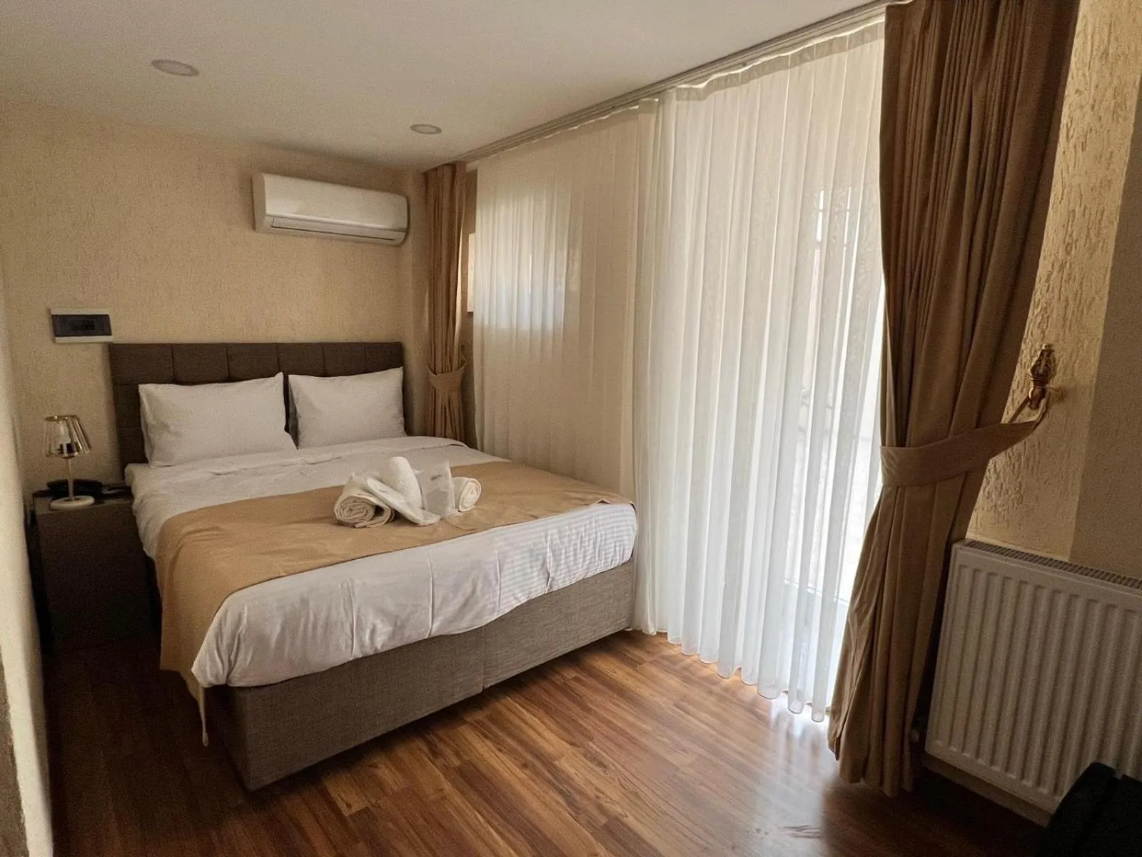 Bed in Taksim Nacre 360 Suit