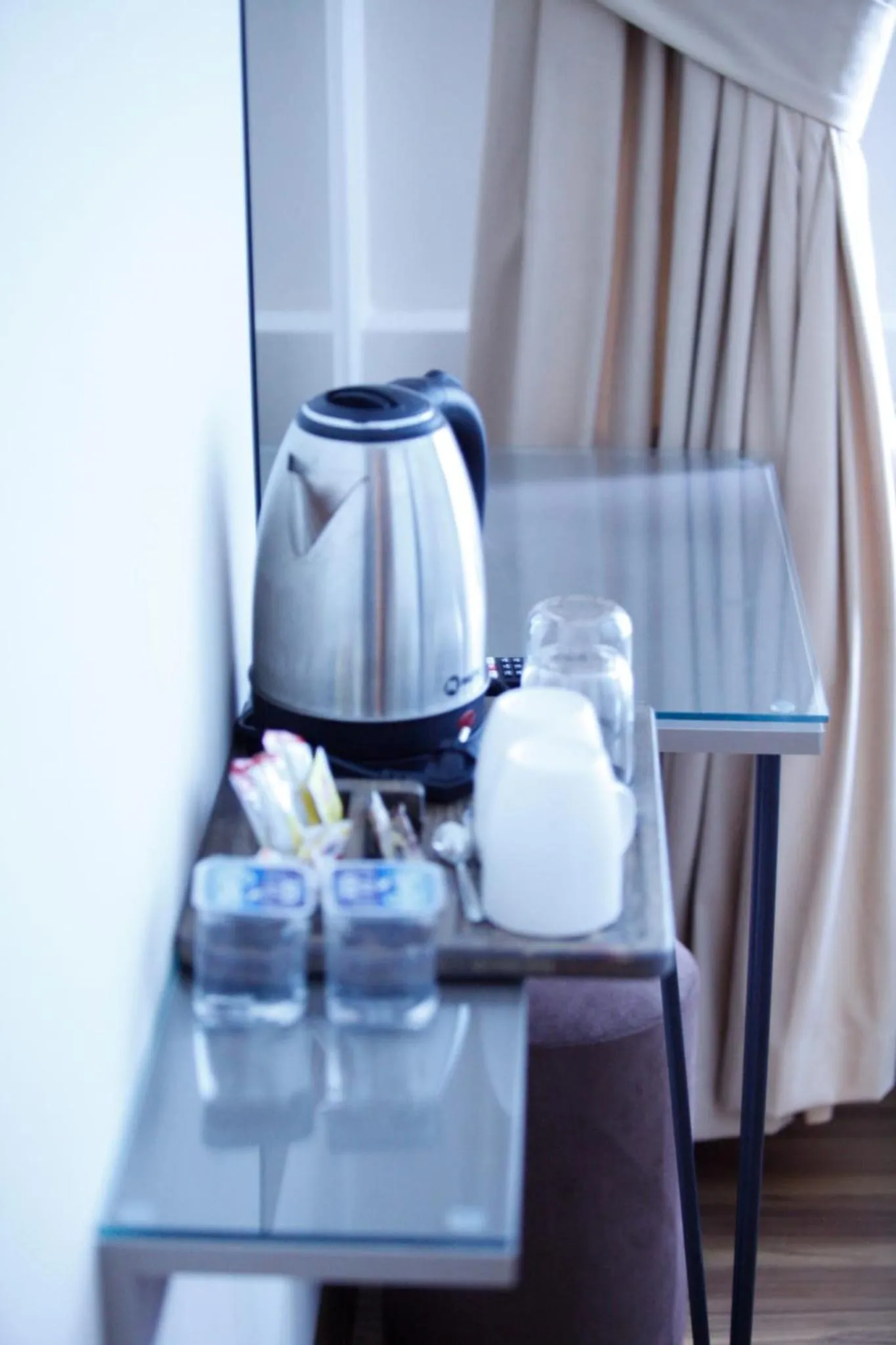 Coffee/tea facilities in Taksim Nacre 360 Suit