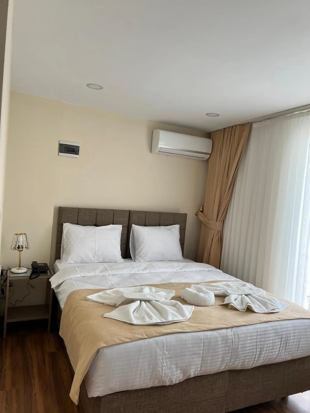 Bed in Taksim Nacre 360 Suit