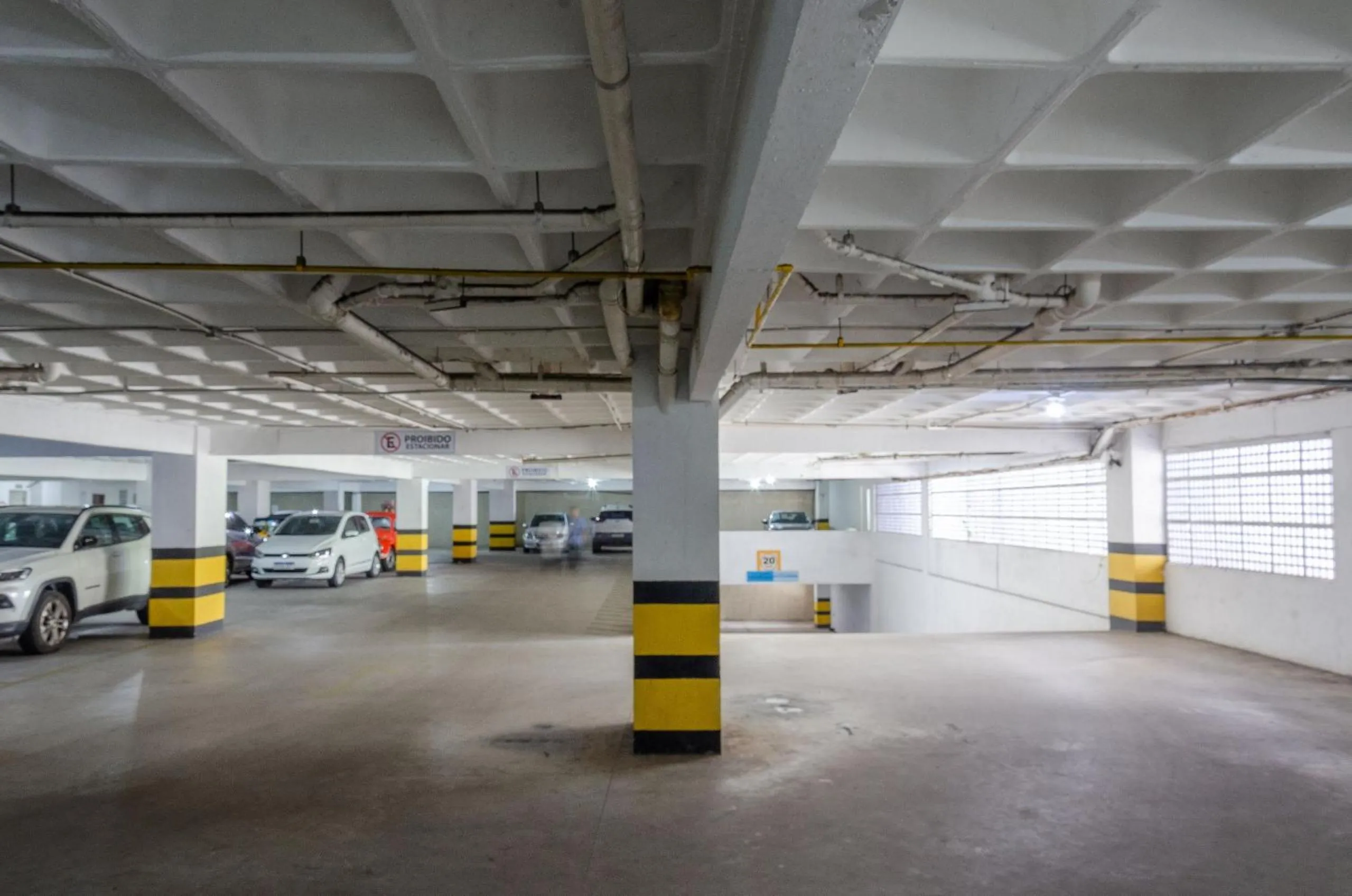 Area and facilities in Suíte PÉ NA AREIA com PISCINA, WIFI e ESTACIONAMENTO em PONTA NEGRA