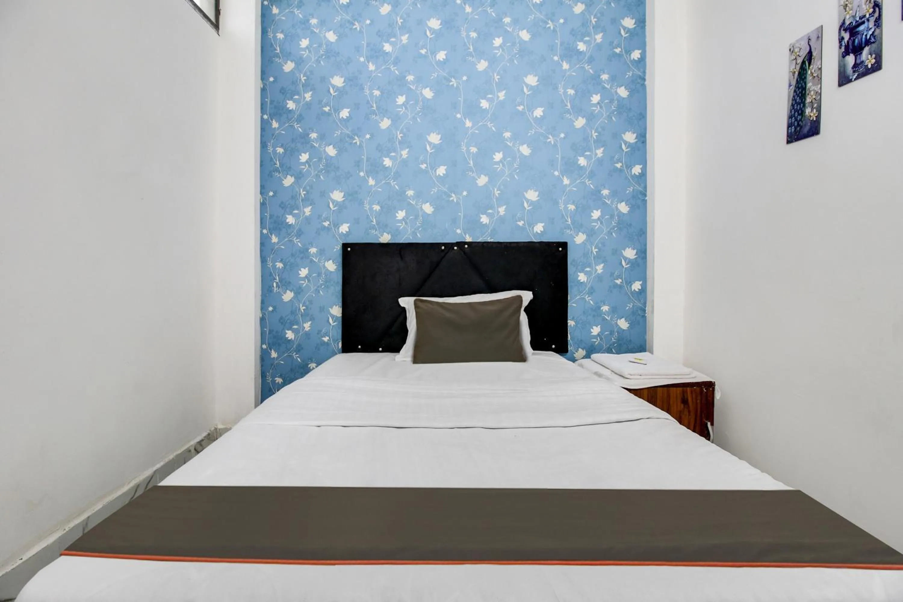 Bedroom, Bed in Hotel O by OYO Sawariya Regency