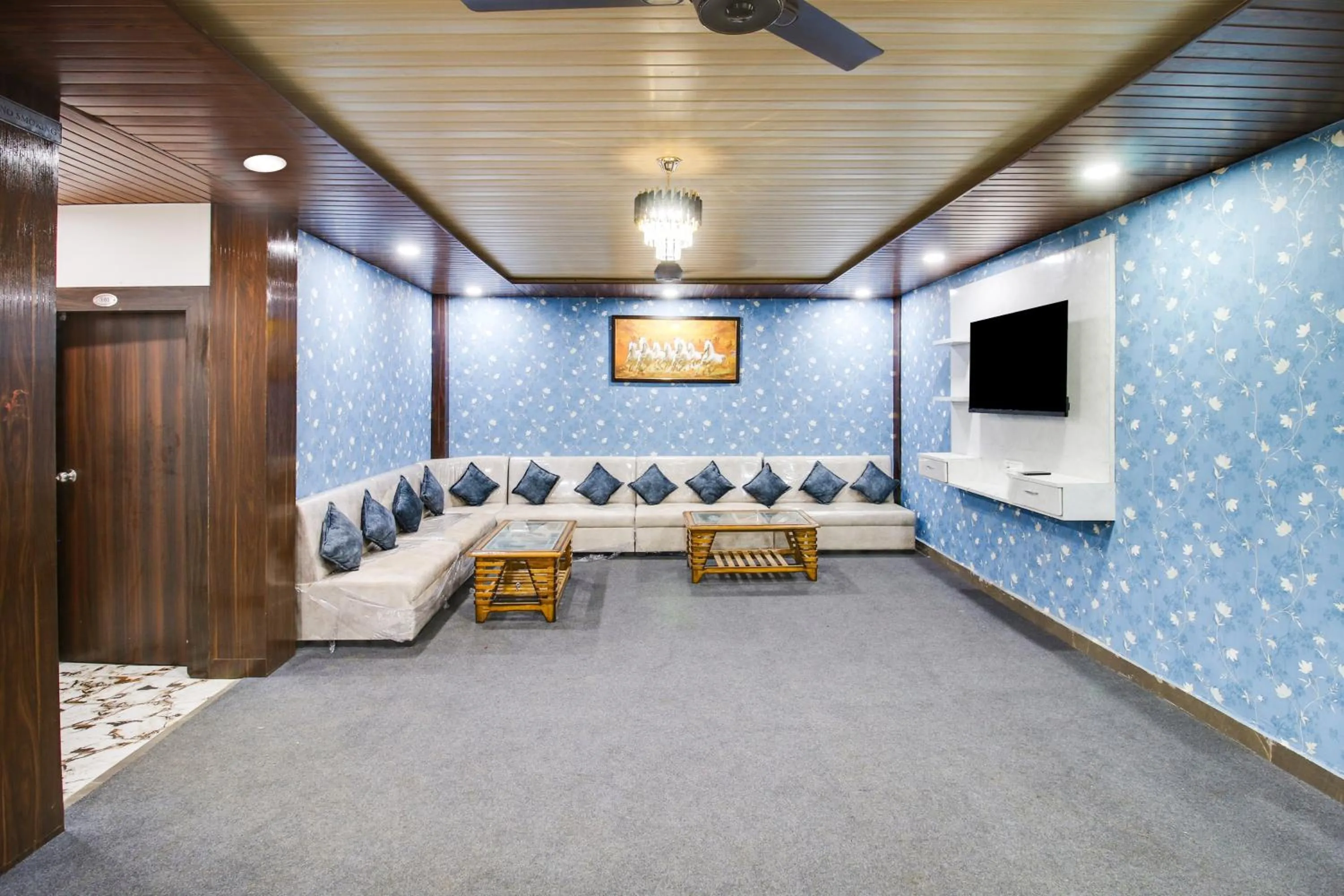 Lobby or reception in Hotel O by OYO Sawariya Regency