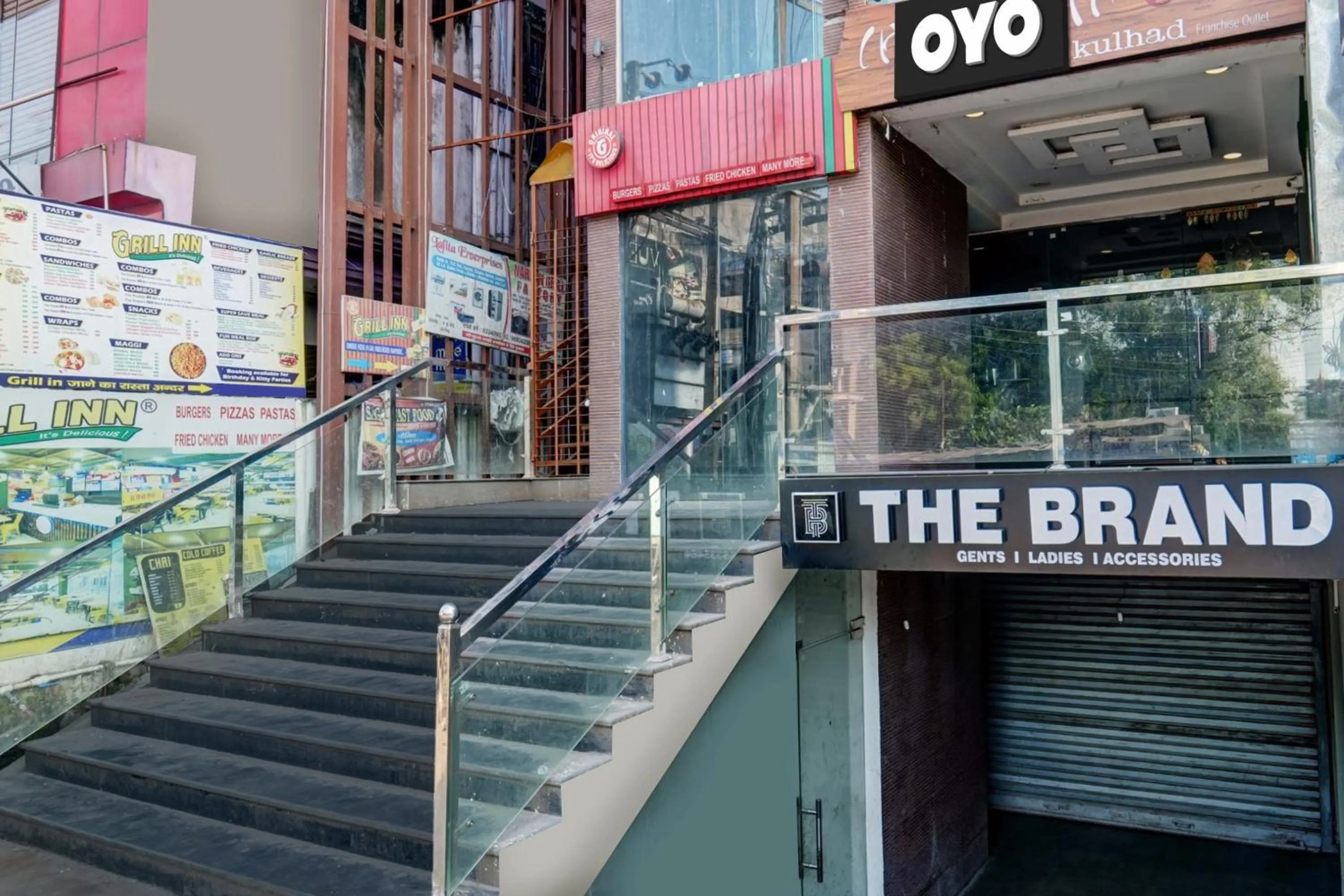 Facade/entrance in Super Hotel O 27 Degree Hotel