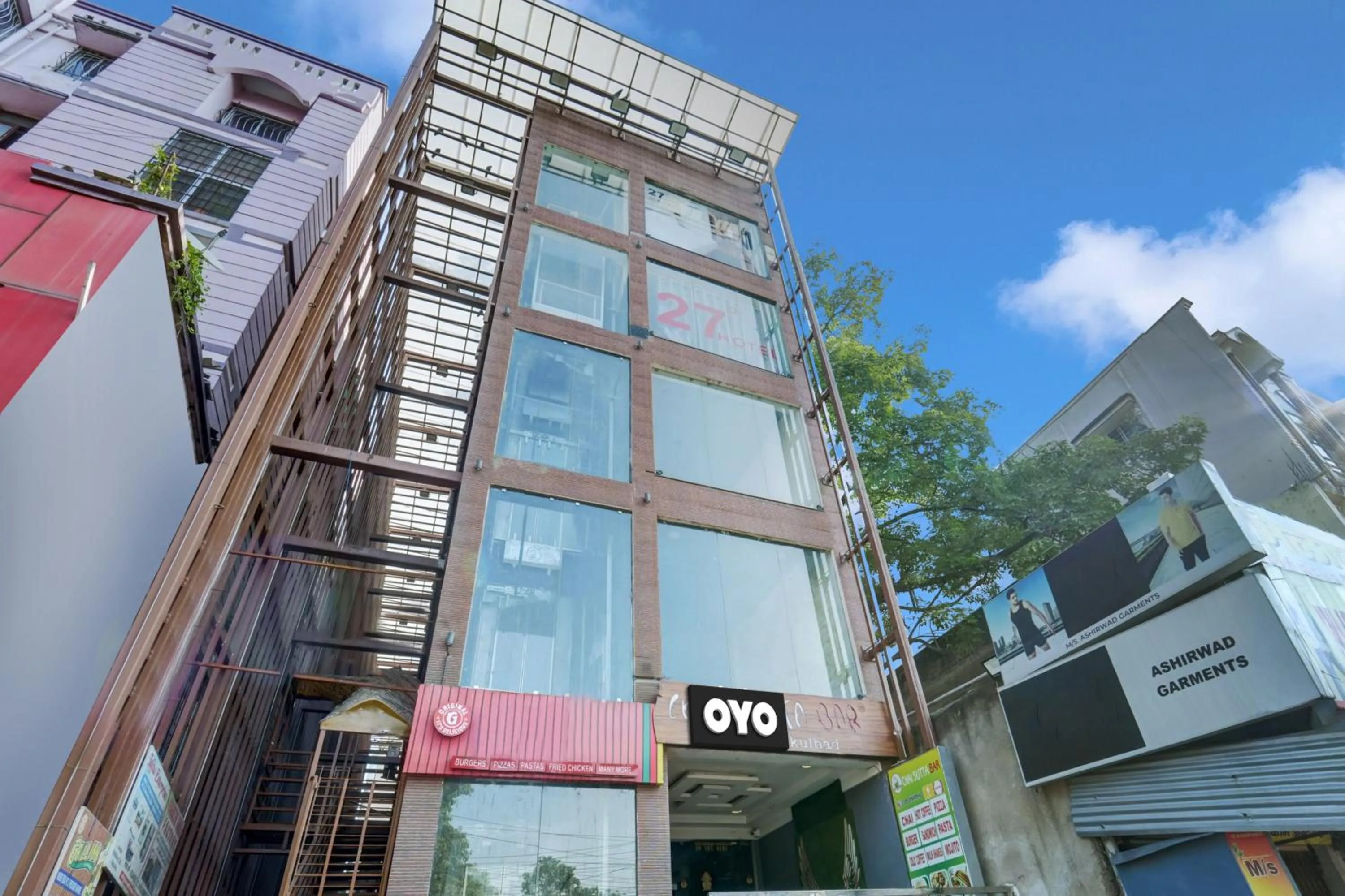 Facade/entrance in Super Hotel O 27 Degree Hotel