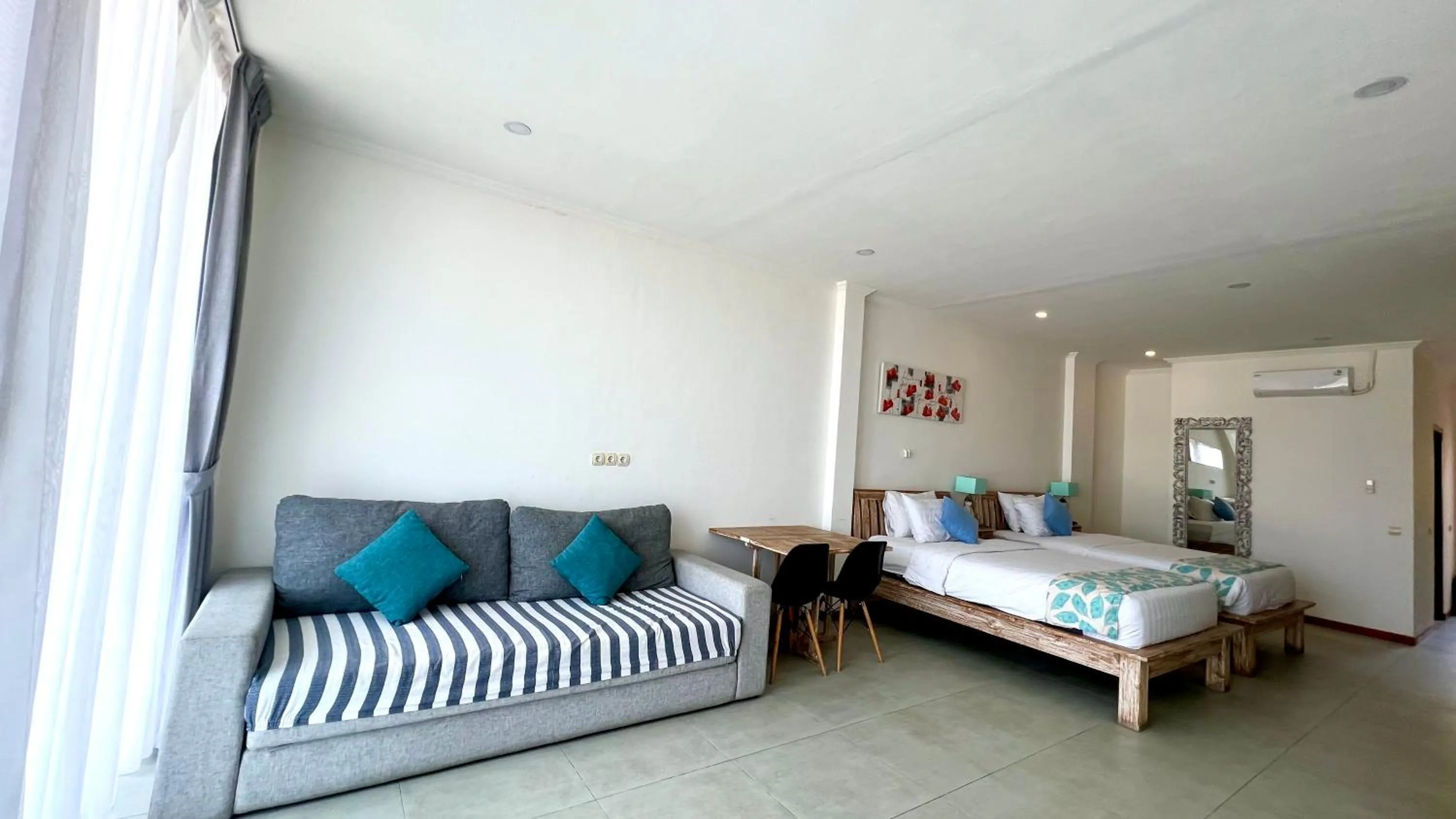 Bedroom, Bed in Komodo Suites Downtown