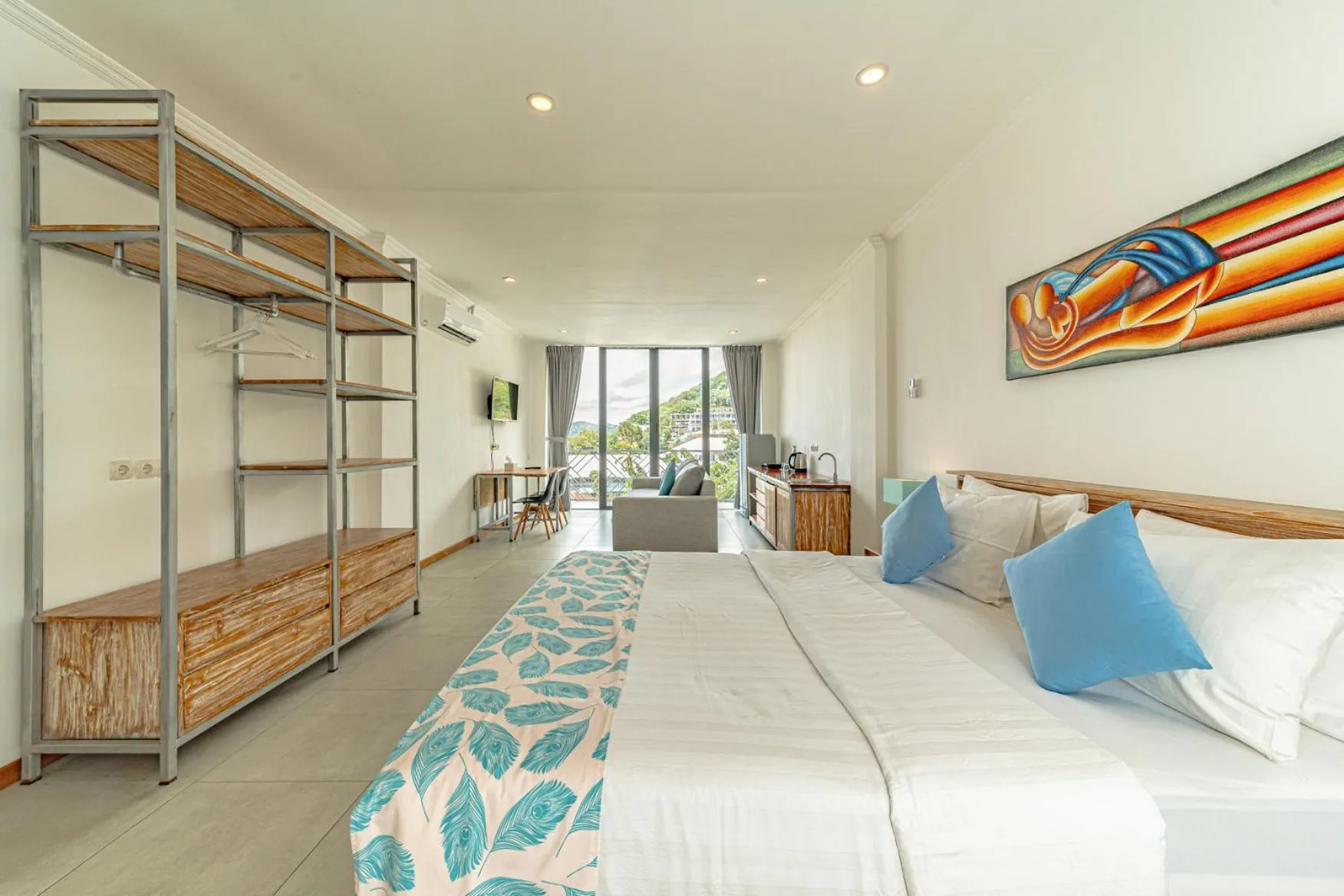 Bedroom, Bed in Komodo Suites Downtown