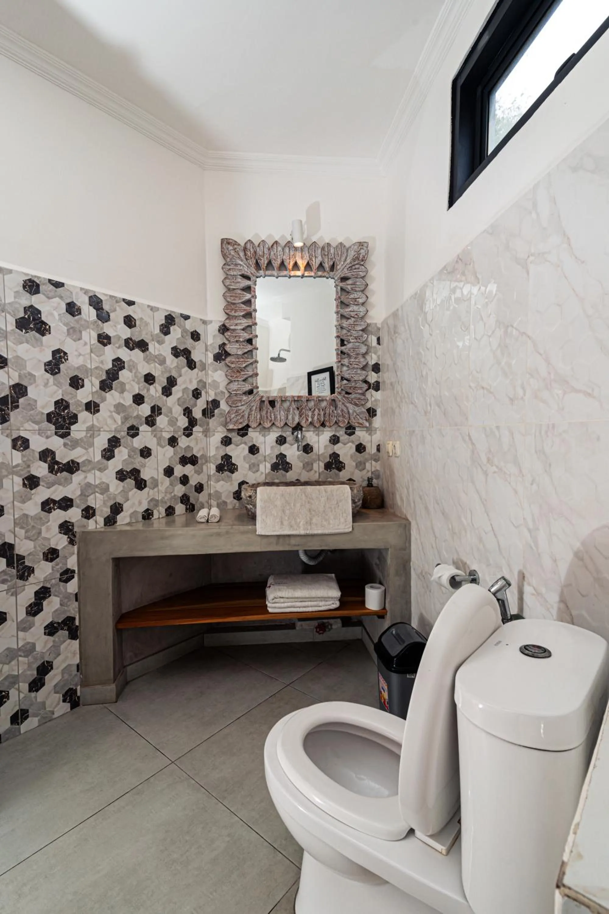 Toilet in Komodo Suites Downtown