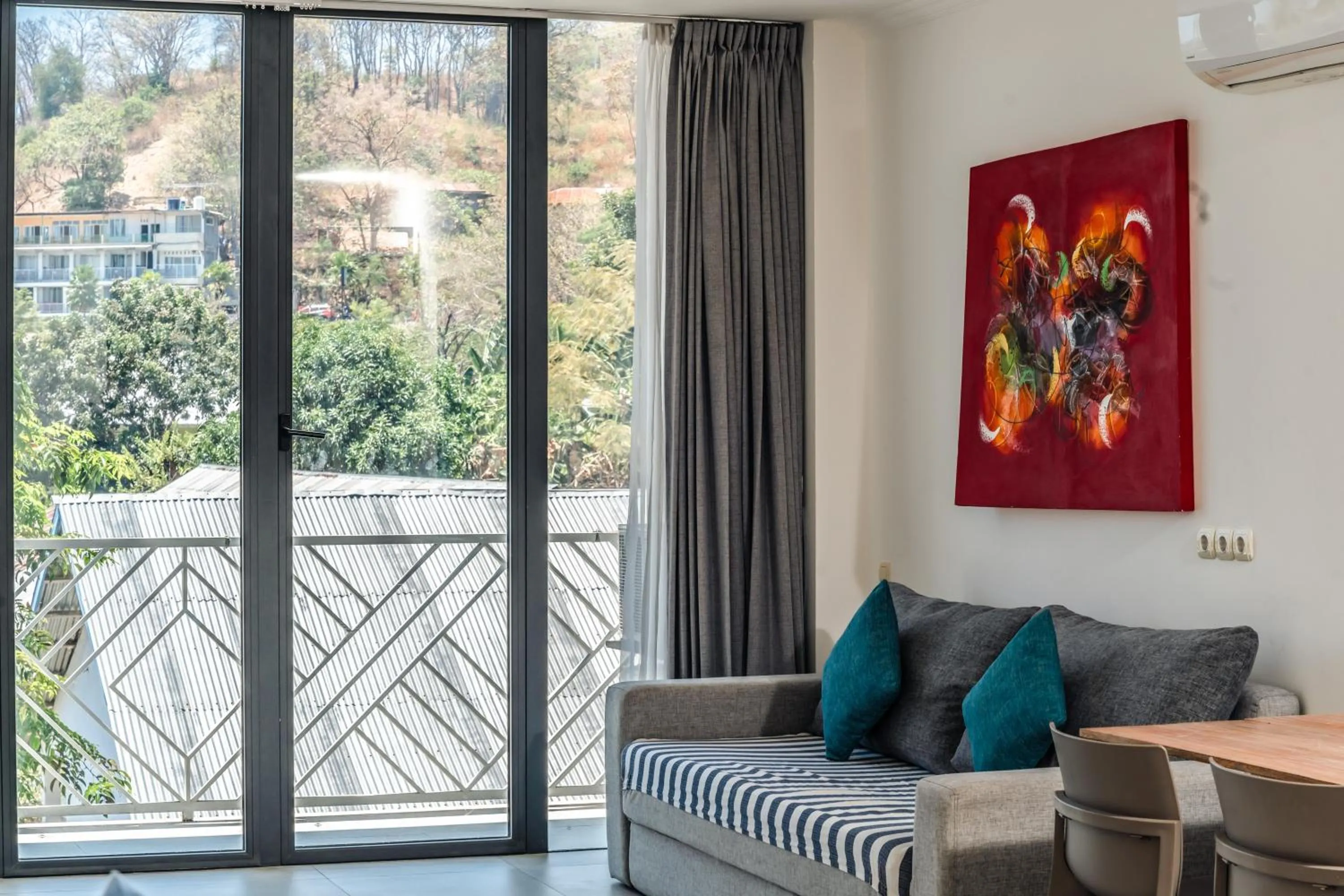 Living room in Komodo Suites Downtown