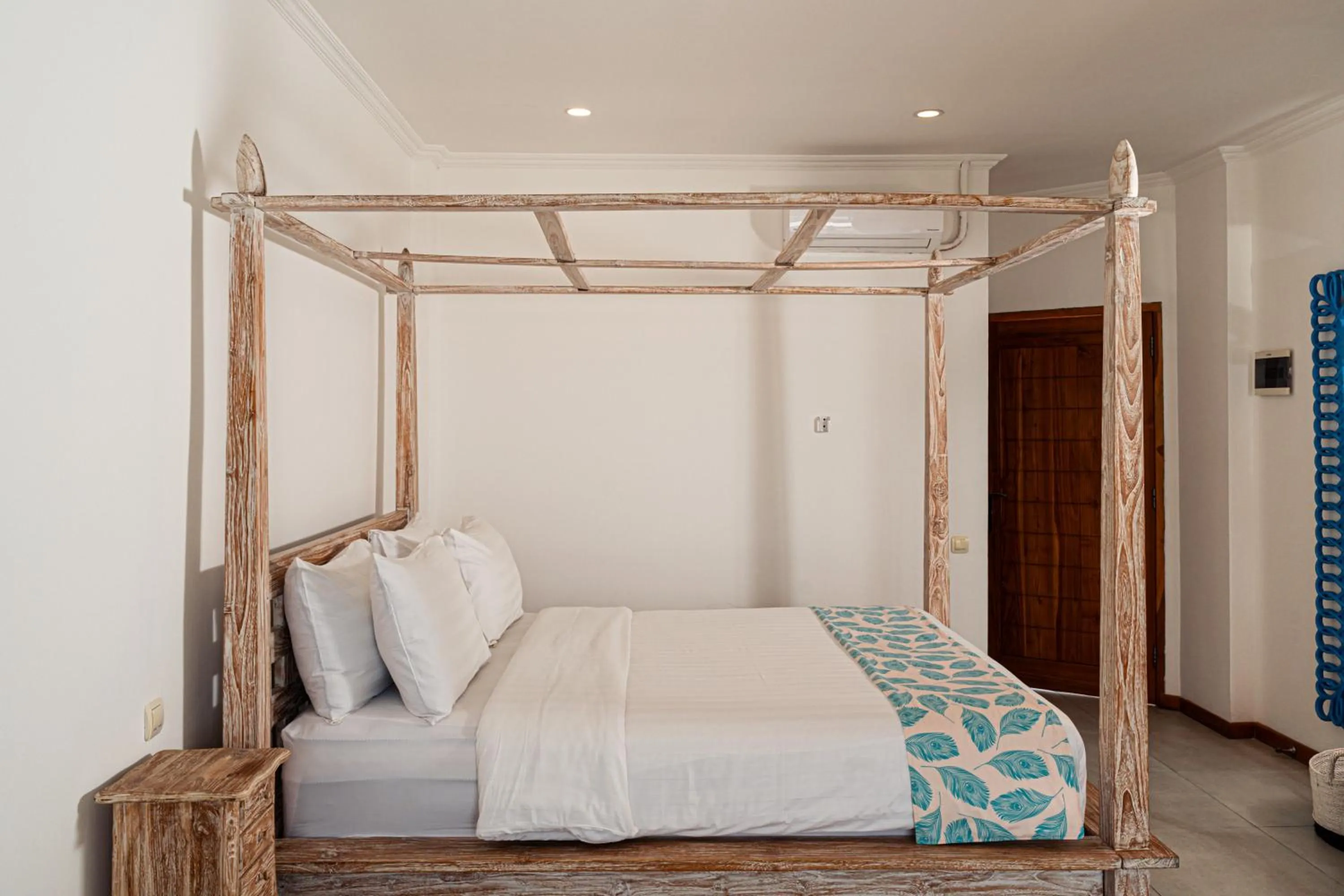 Bedroom, Bed in Komodo Suites Downtown