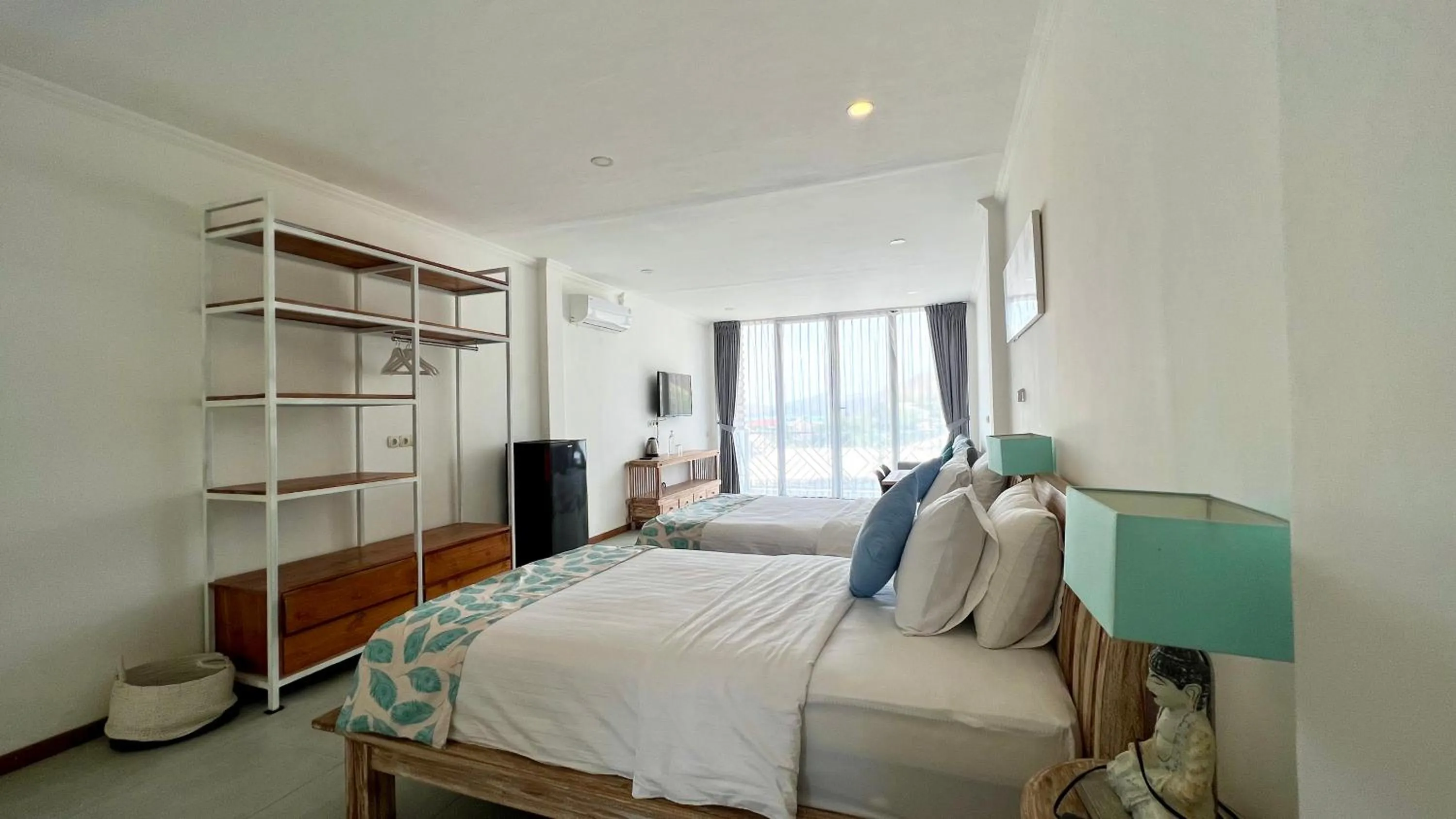 Bedroom, Bed in Komodo Suites Downtown