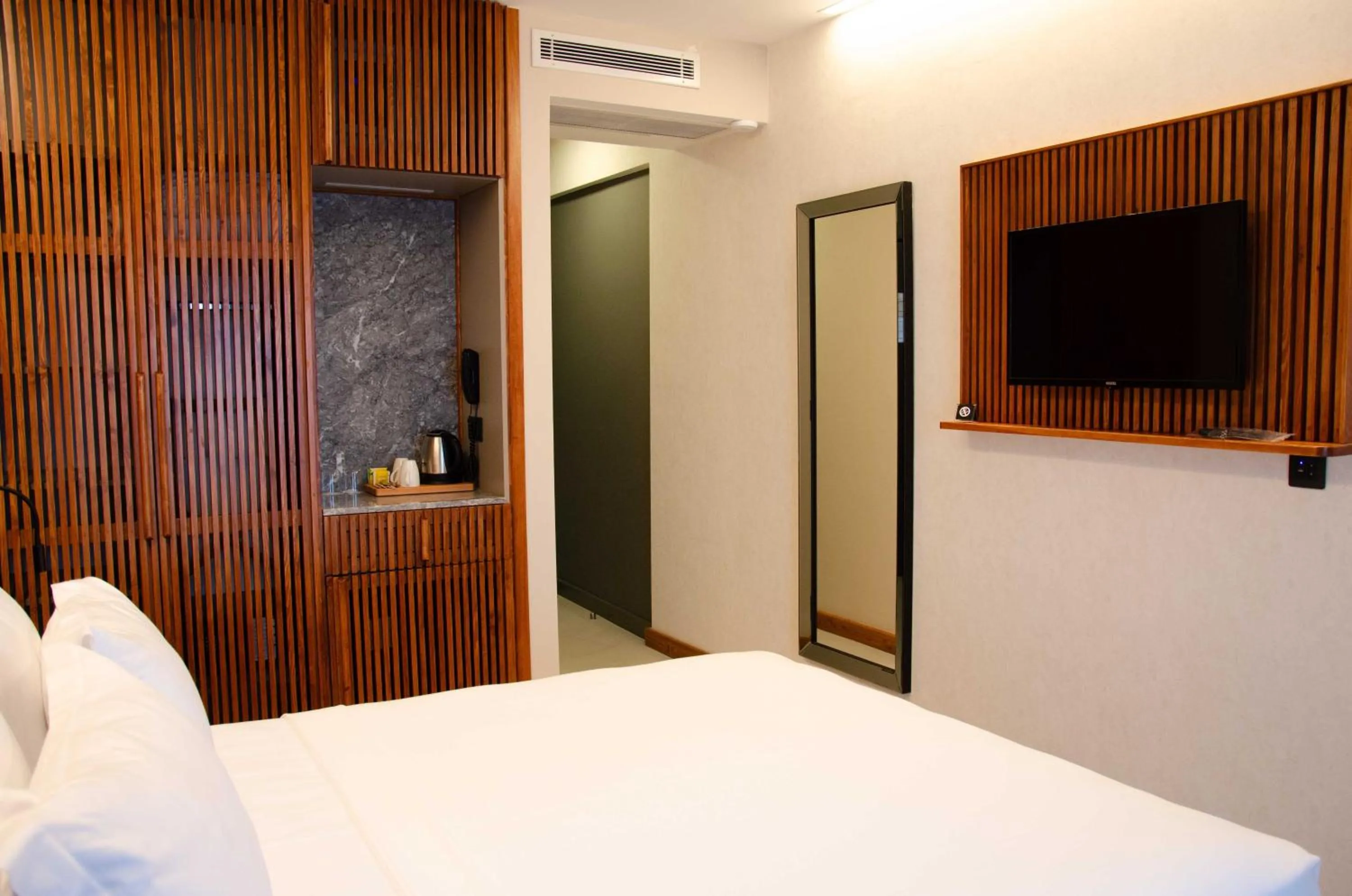 Bedroom, Bed in ERTAN OTEL