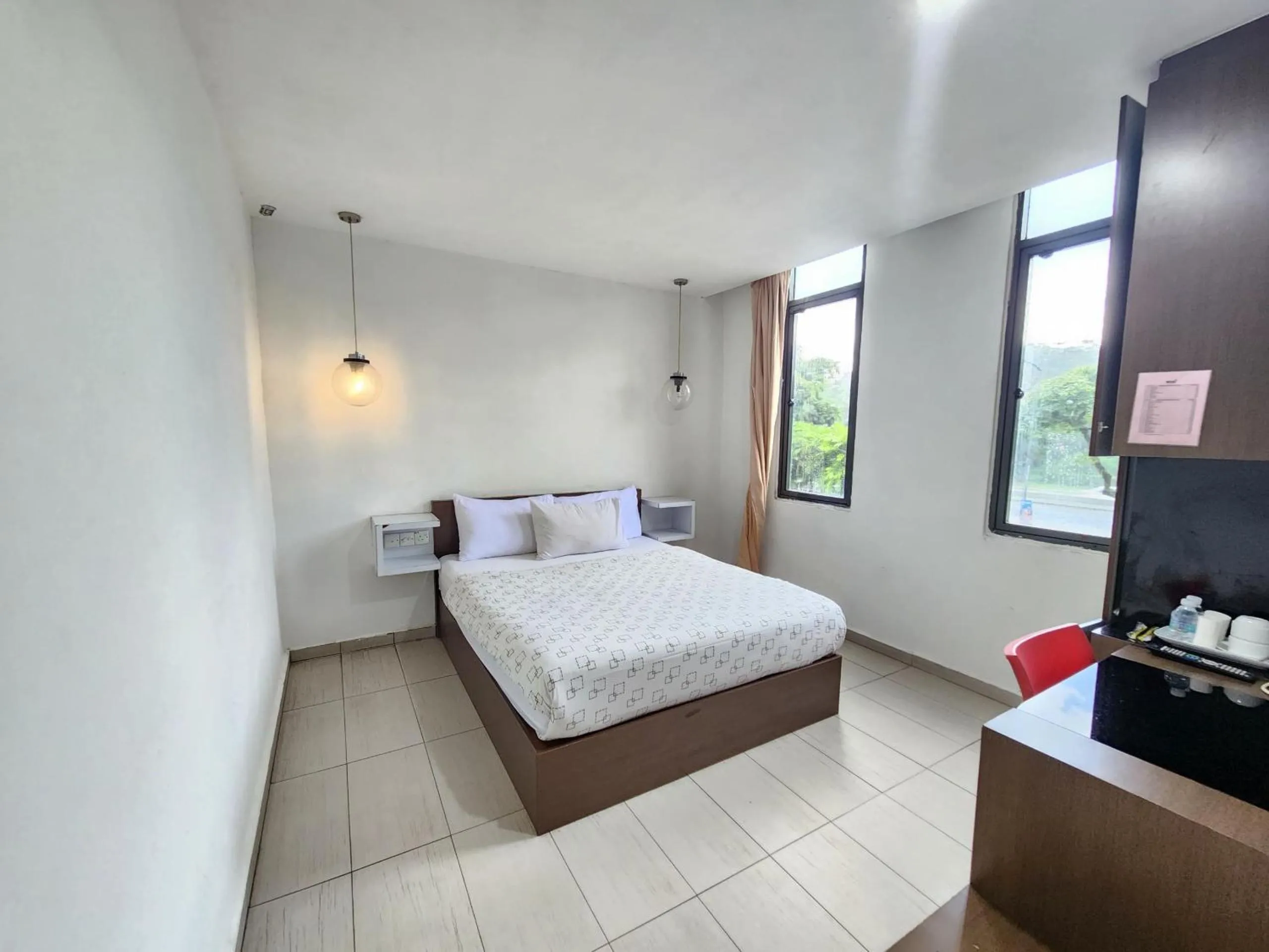 Bedroom, Bed in Kozi Hotel by Ardens - Danga Bay