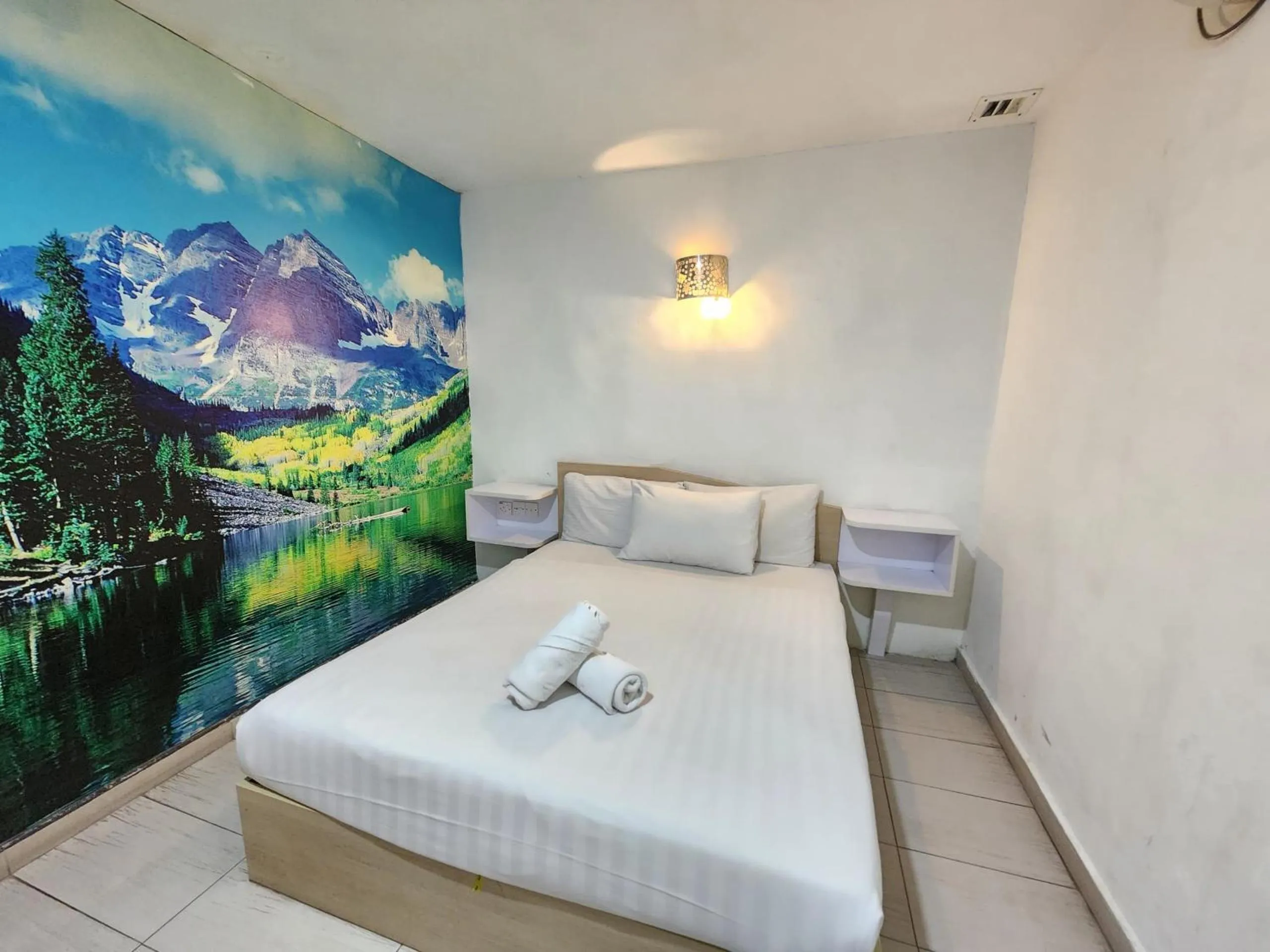 Bed in Kozi Hotel by Ardens - Danga Bay