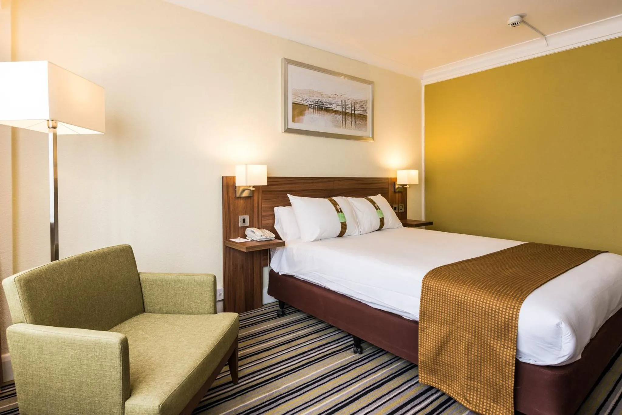 Photo of the whole room, Bed in Holiday Inn Norwich North by IHG