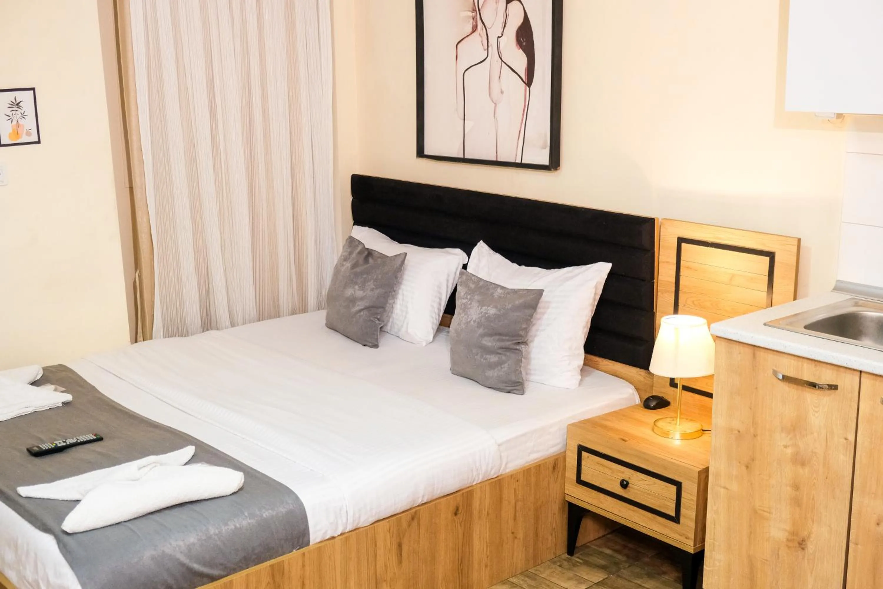 Bed in Taksim Nikea Suites 80